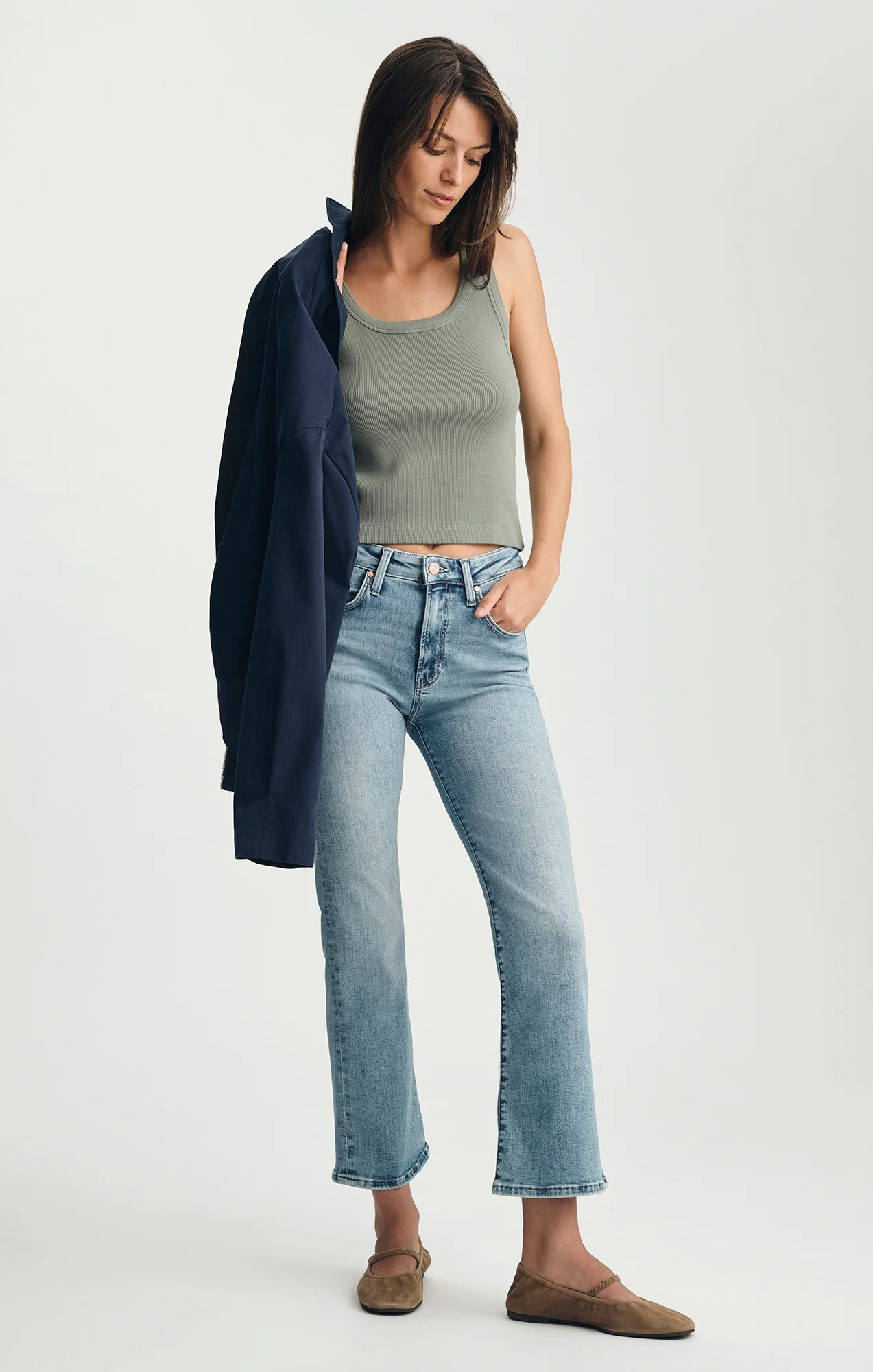 ANIKA CROPPED FLARE IN LIGHT BRUSHED FLEX BLUE