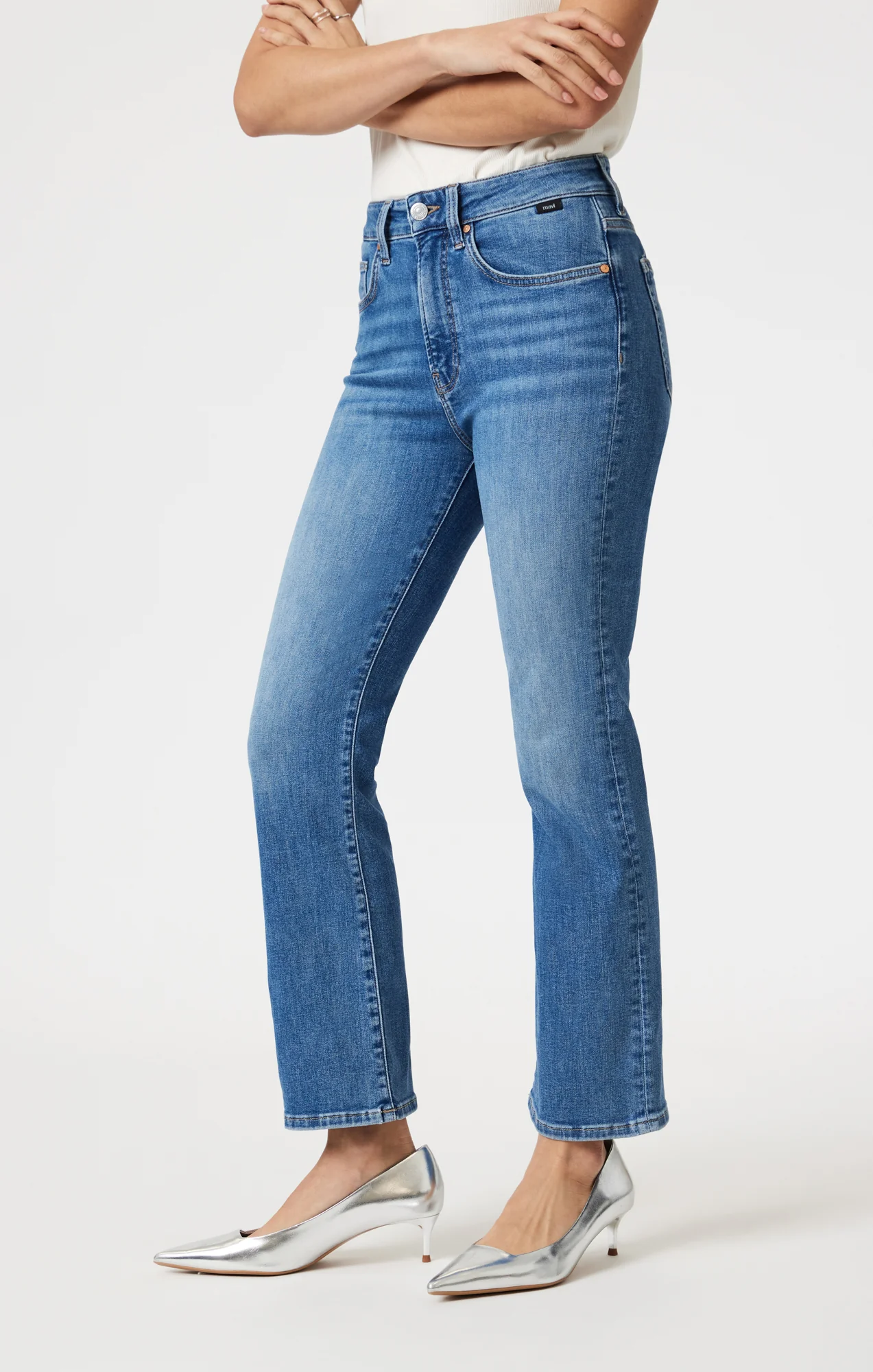 ANIKA CROPPED FLARE IN MID BRUSHED FLEX BLUE - Image 4