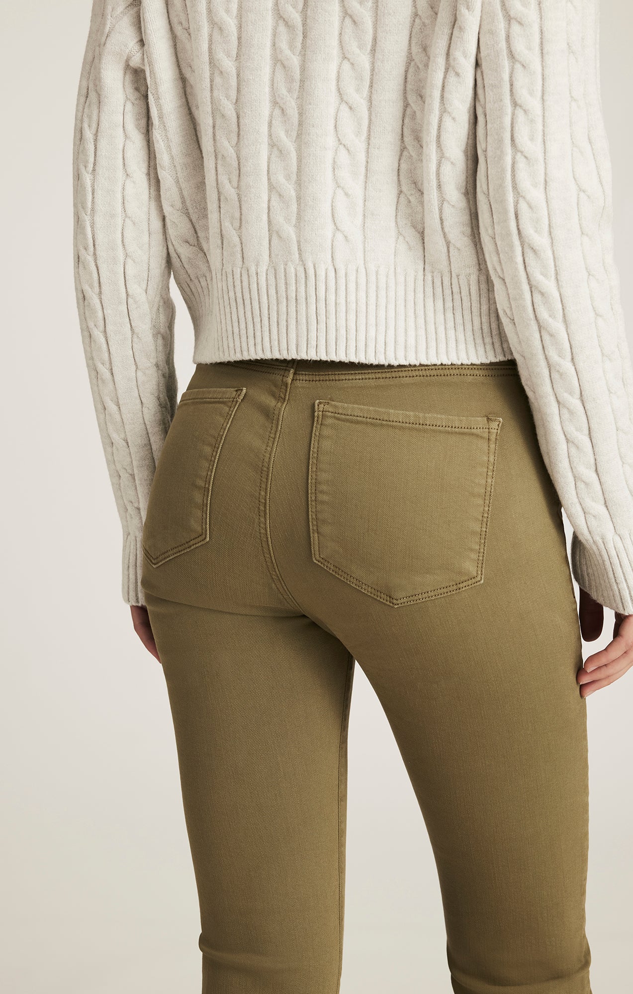 ANIKA CROPPED FLARE IN OLIVE FLEX BLUE - Image 5
