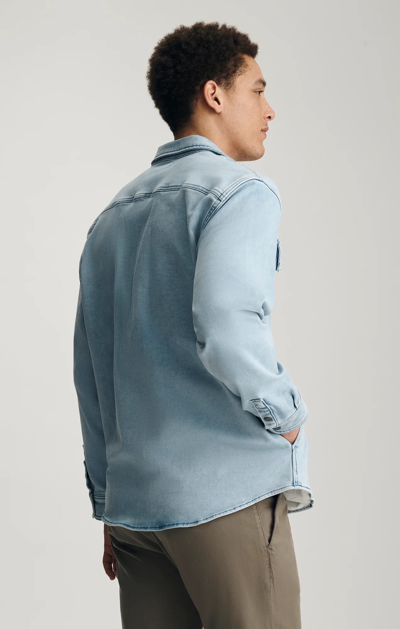 ASHER DENIM OVERSHIRT IN LIGHT BLUE EXPLORER - Image 3