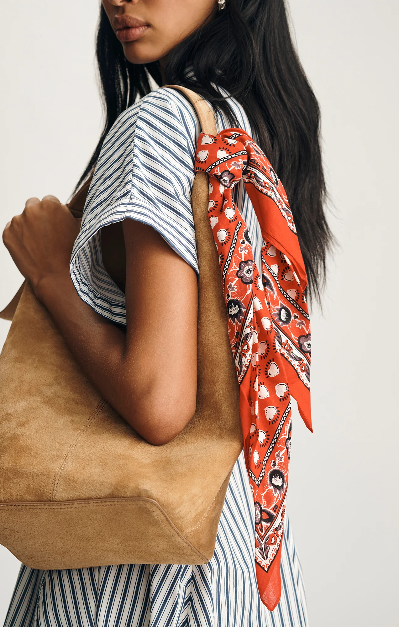 PAISLEY PRINT BANDANA IN EQUESTRIAN RED