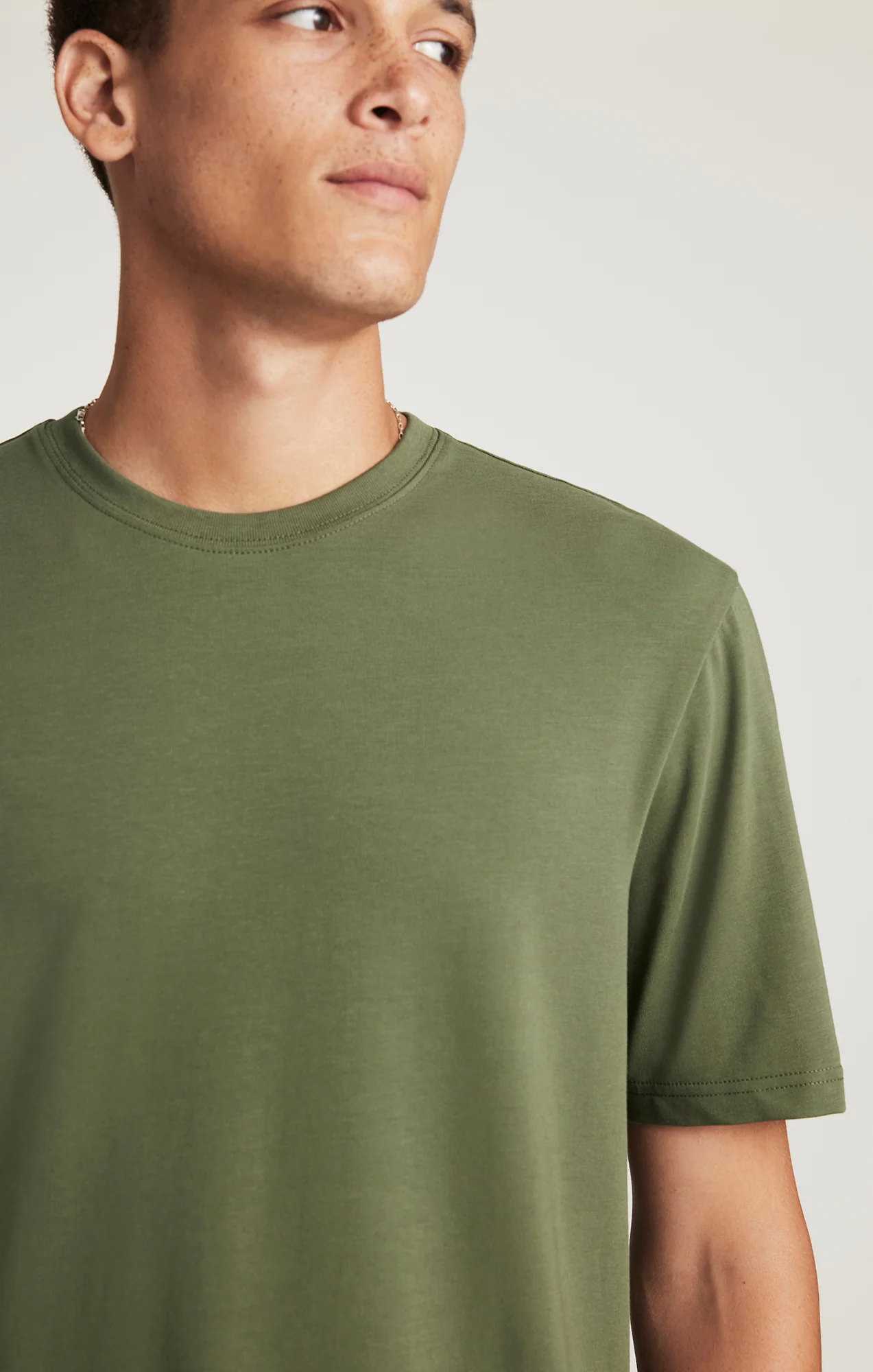 CREW NECK T-SHIRT IN THYME - Image 5