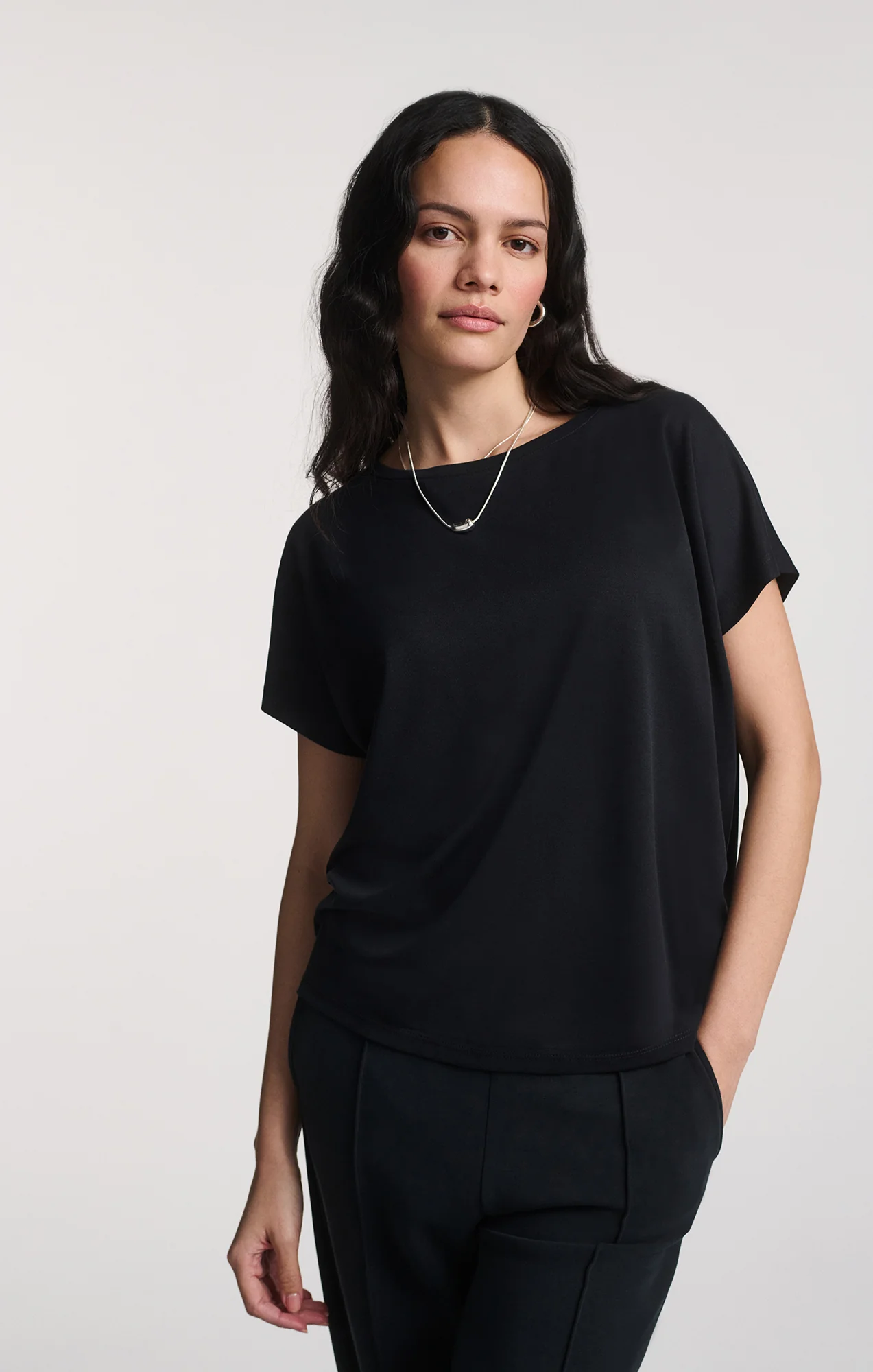 LUXE TOUCH TENCEL™ BOAT NECK T-SHIRT IN BLACK