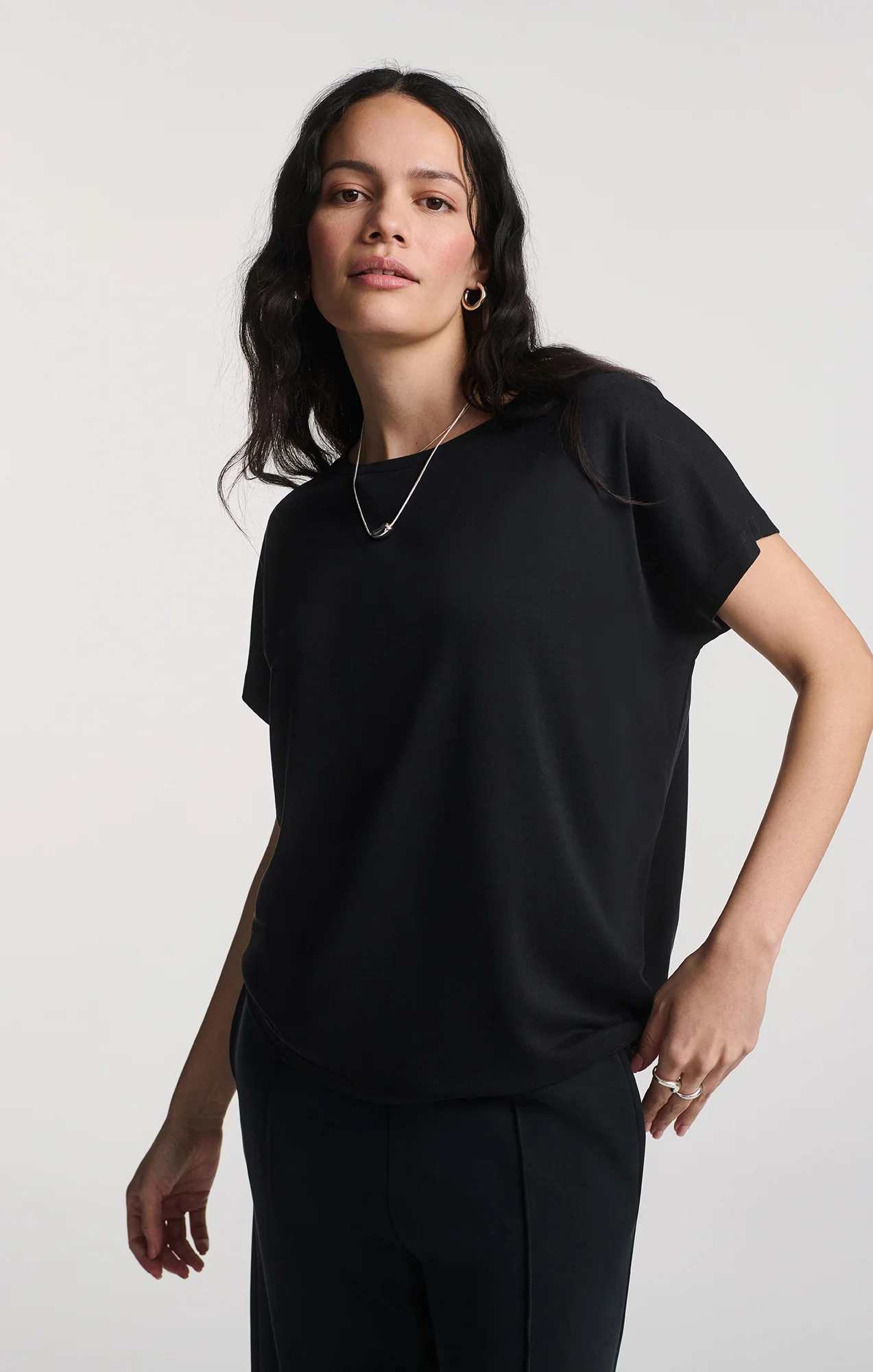 LUXE TOUCH TENCEL™ BOAT NECK T-SHIRT IN BLACK - Image 5