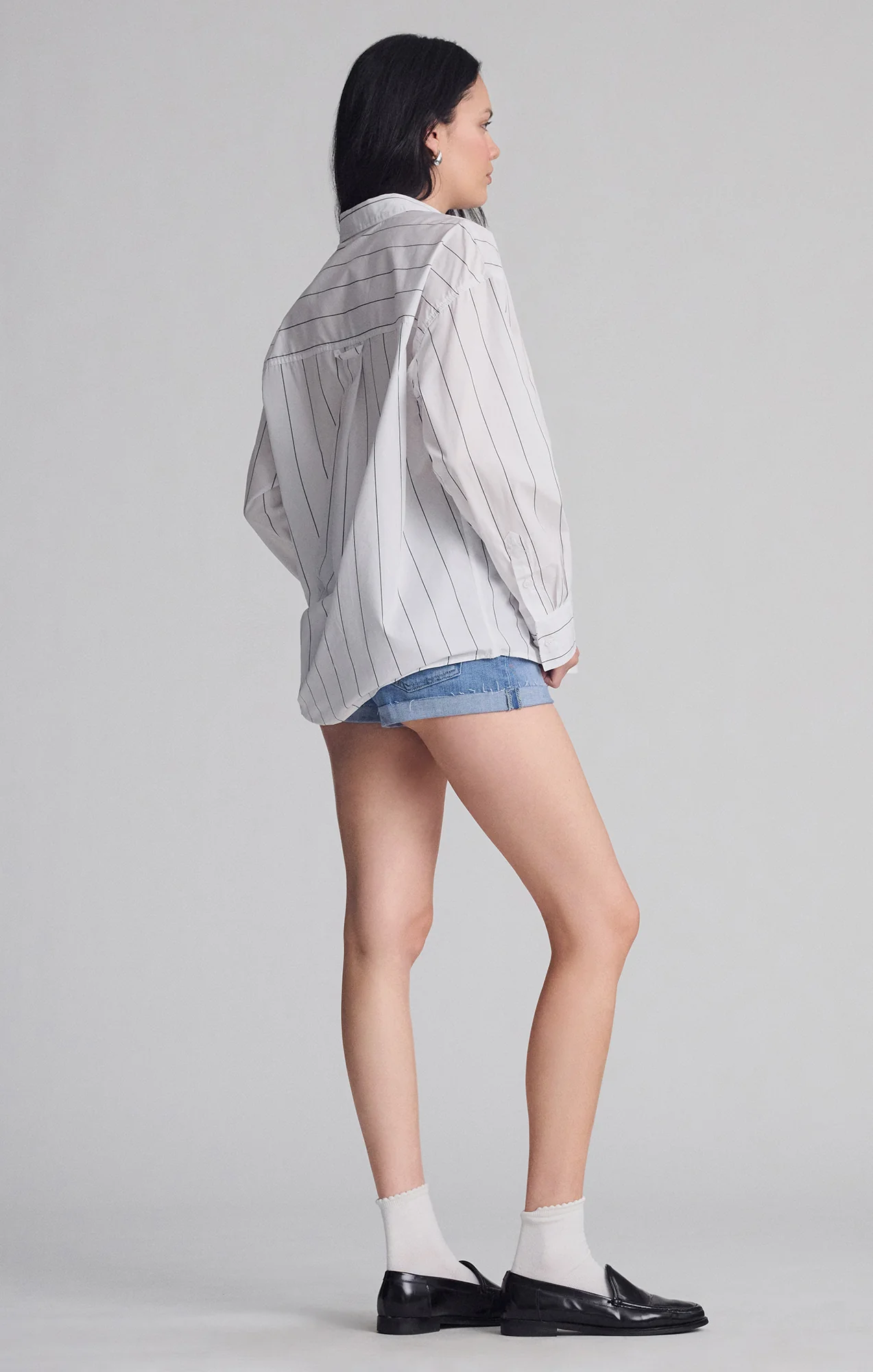 BREEZY BUTTON-UP SHIRT IN BLACK STRIPED - Image 4