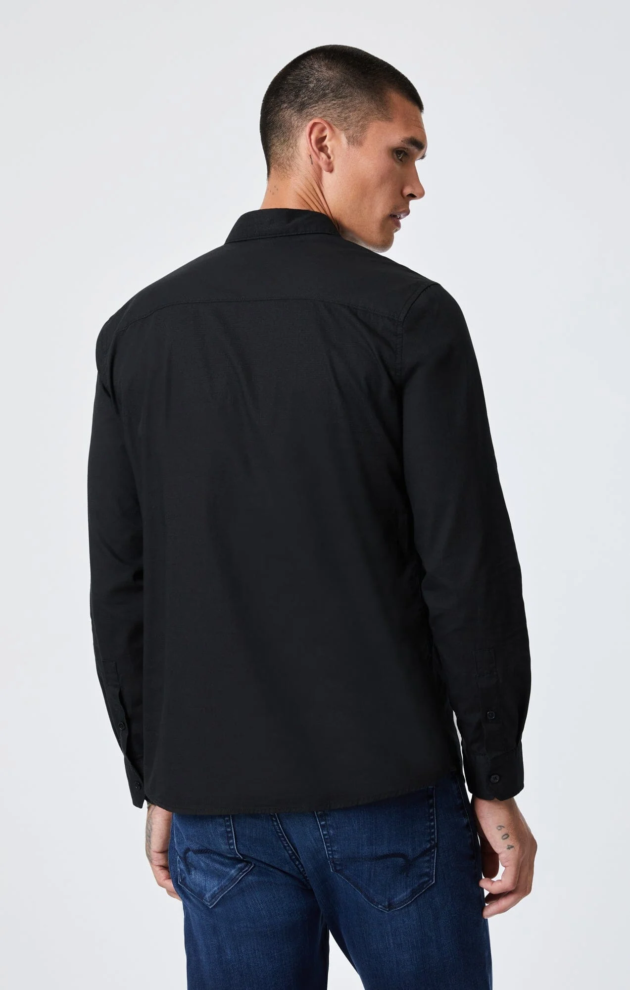 BUTTON-UP LONG SLEEVE SHIRT IN BLACK - Image 3