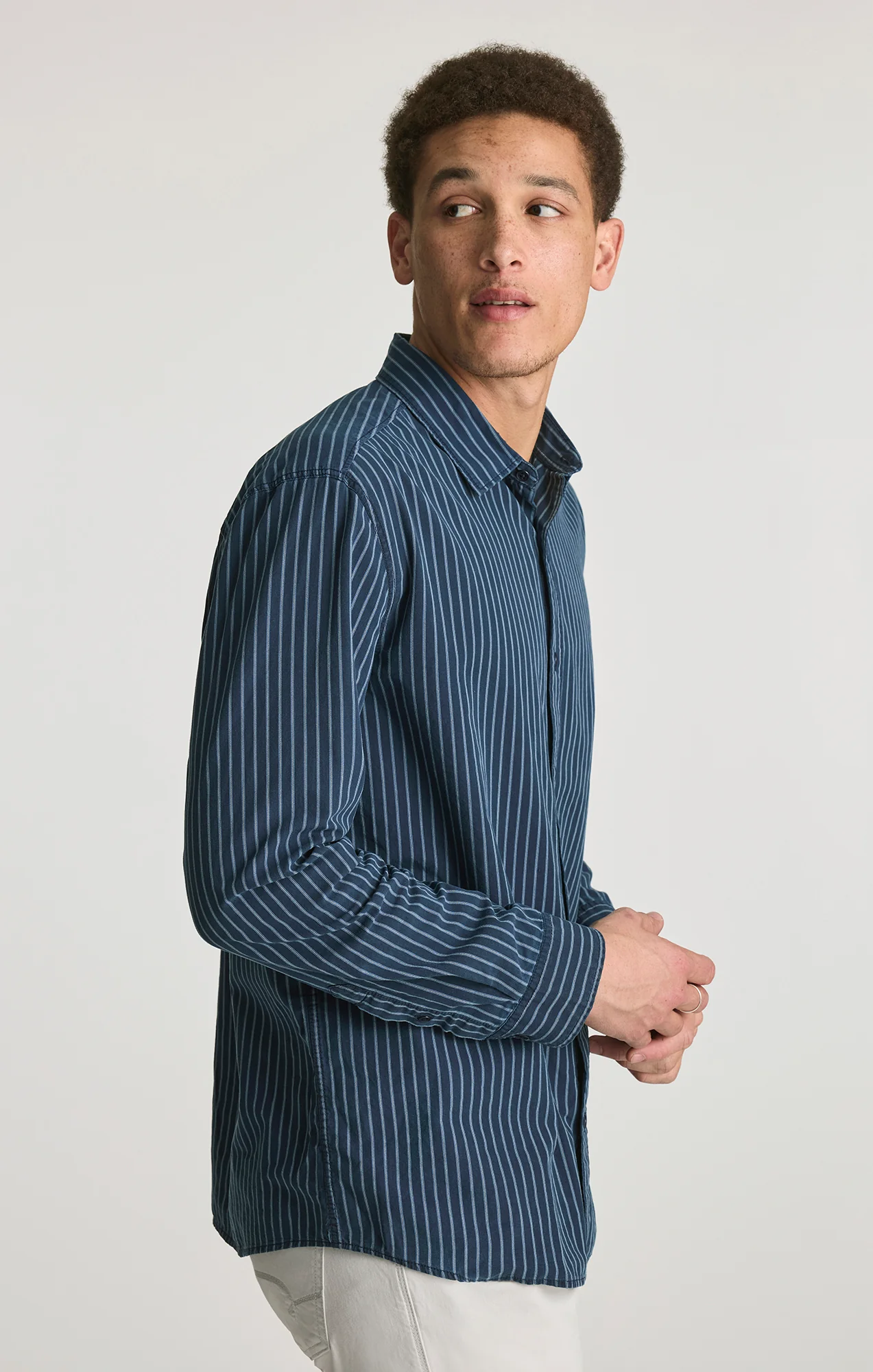 BUTTON-UP SHIRT IN INDIGO STRIPE - Image 3