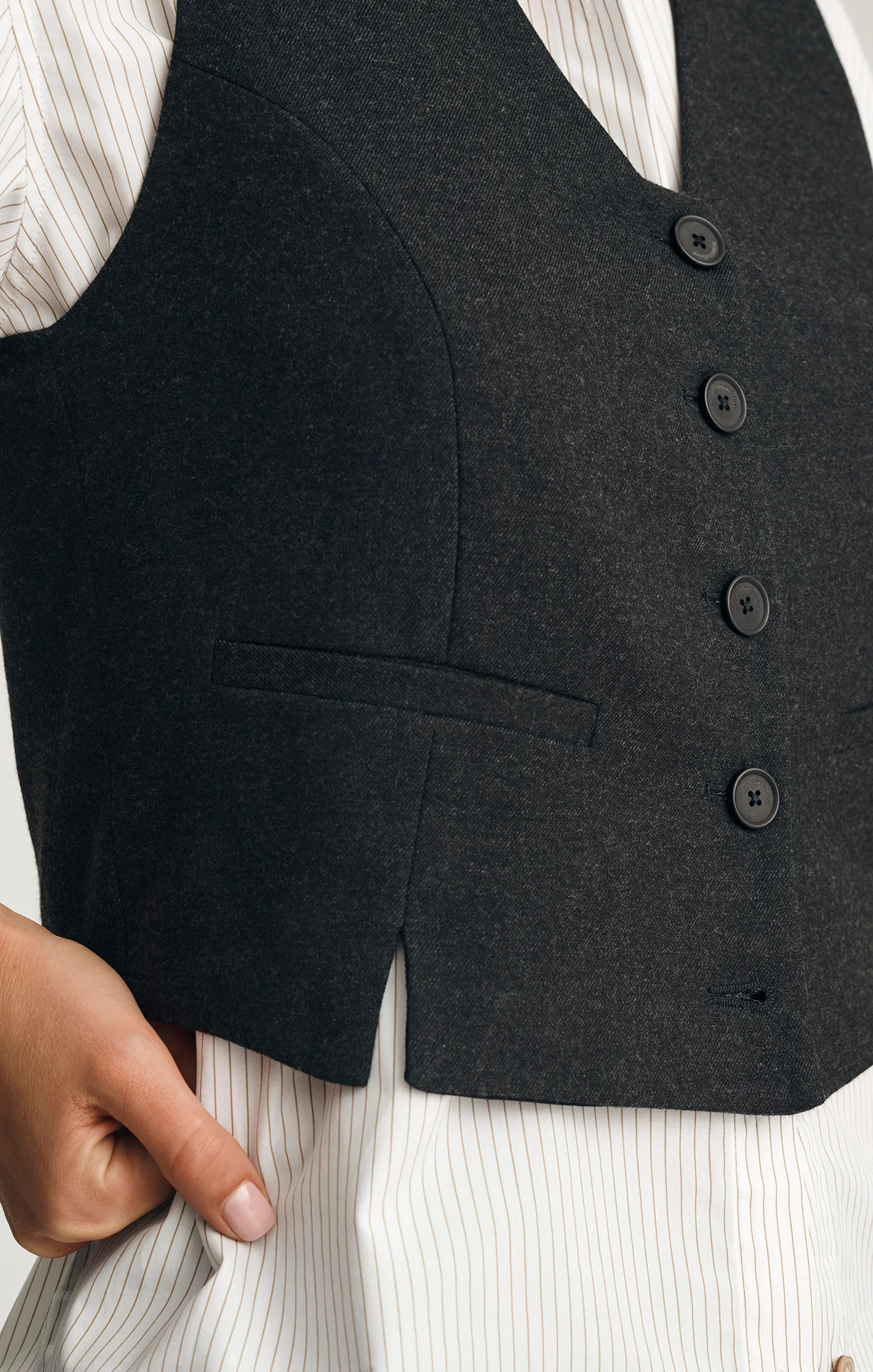 EDITION BUTTON-UP VEST IN ANTRASIT MELANGE - Image 4