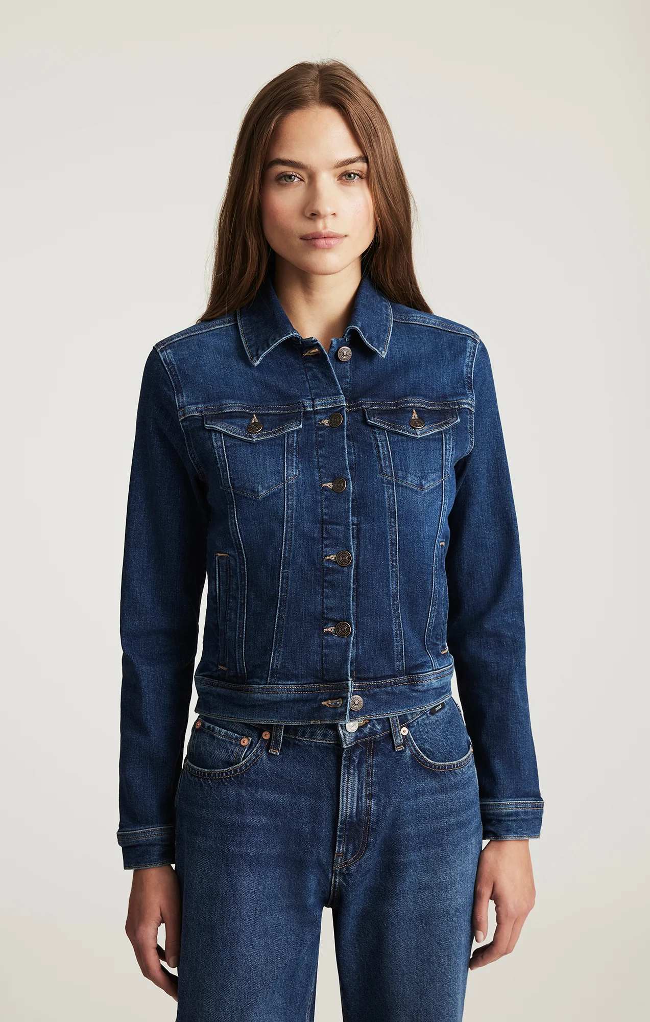 CECILIA DENIM JACKET IN DARK BRUSHED FLEX BLUE - Image 4