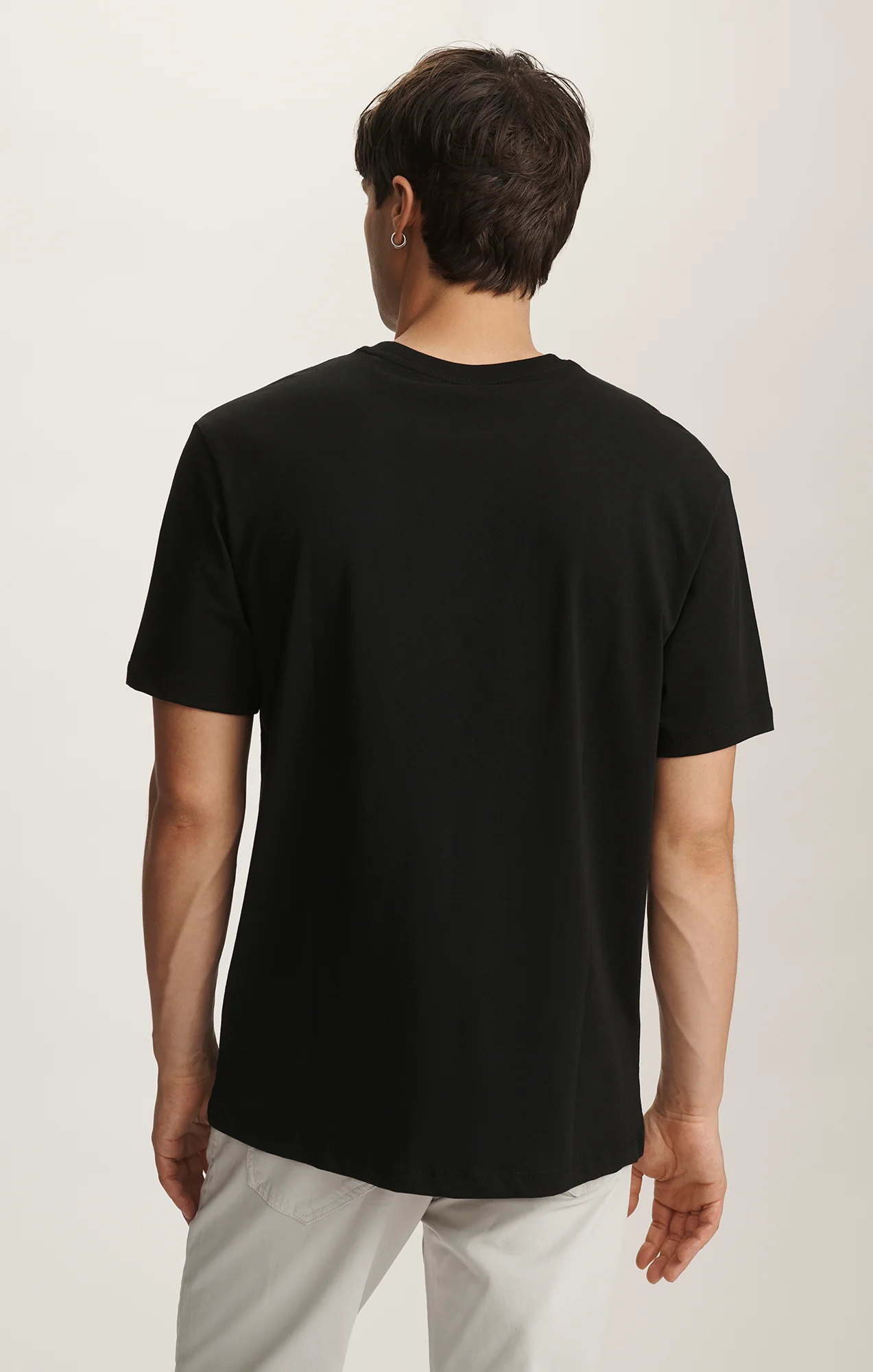 BASIC SHORT SLEEVE T-SHIRT IN BLACK - Image 5