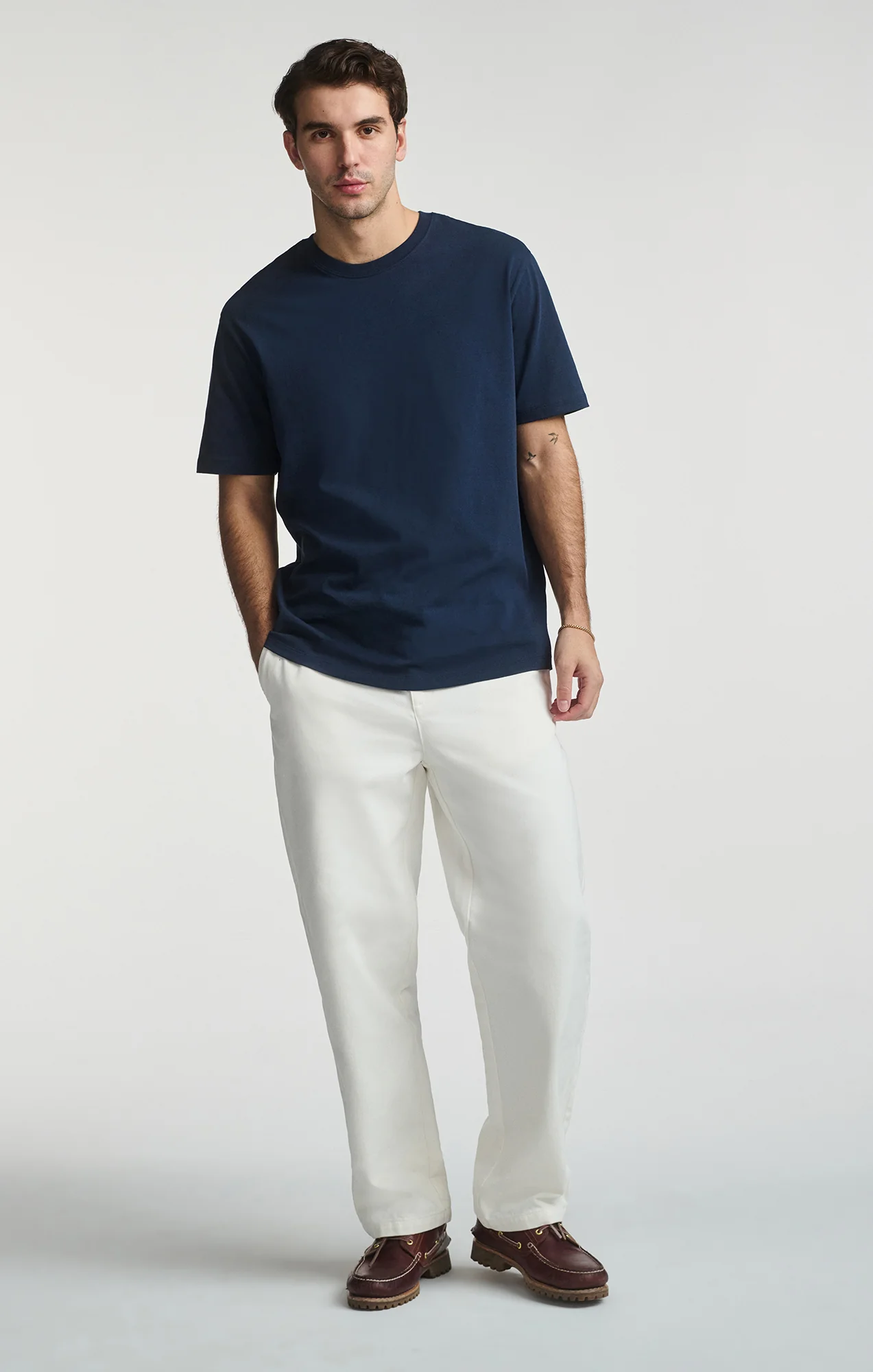 BASIC SHORT SLEEVE T-SHIRT IN BLACK IRIS - Image 3