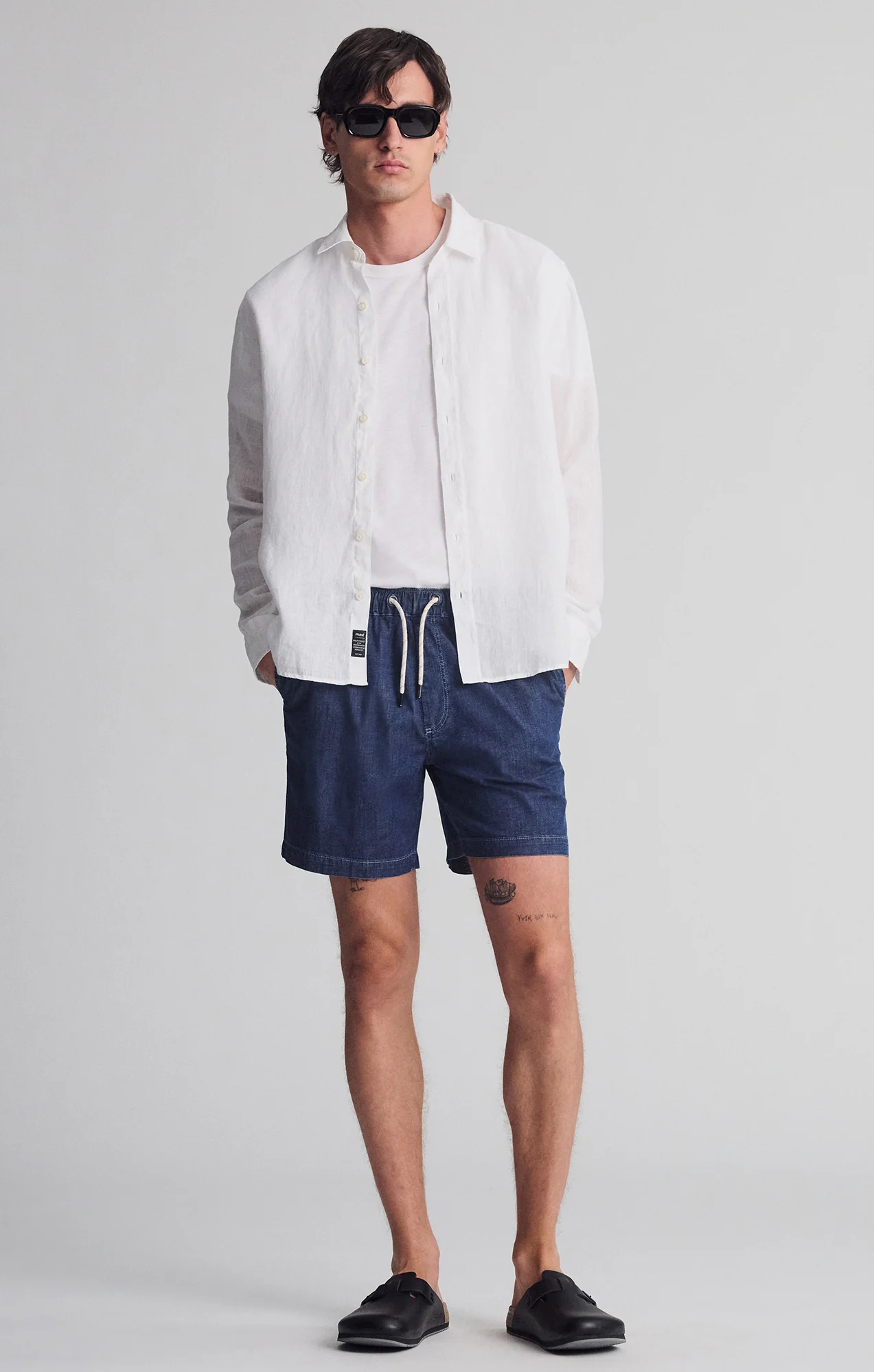CLINT JOGGER SHORTS IN NAVY CHAMBRAY