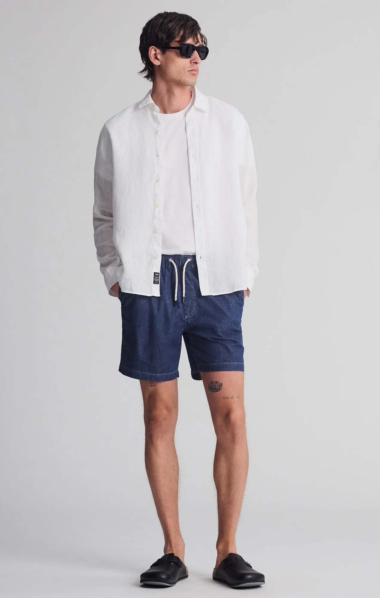 CLINT JOGGER SHORTS IN NAVY CHAMBRAY - Image 3
