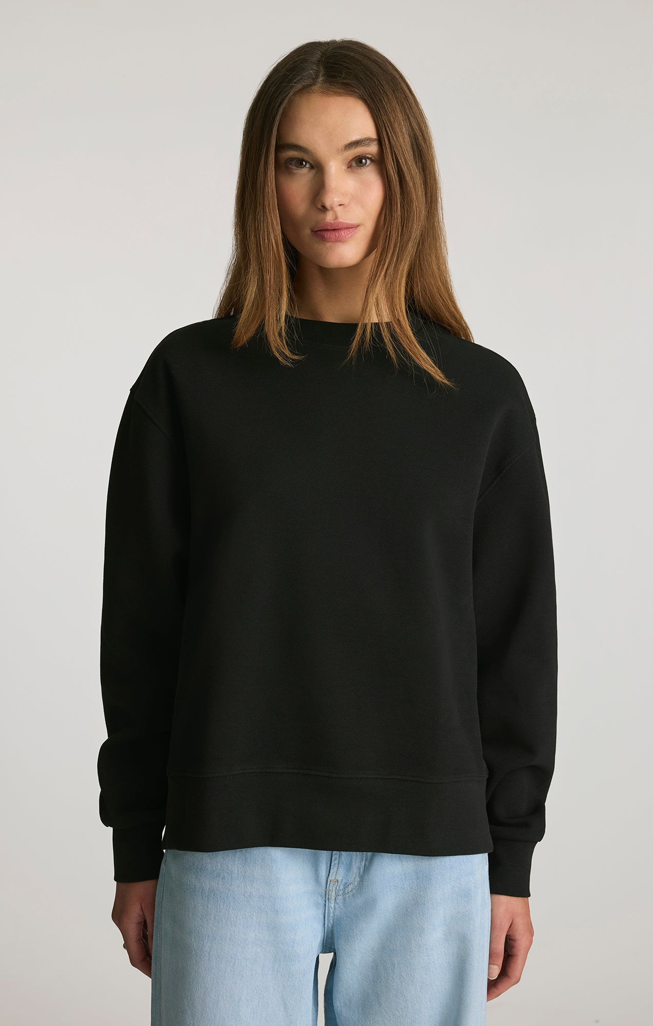 PIQUE CREW NECK SWEATSHIRT IN BLACK