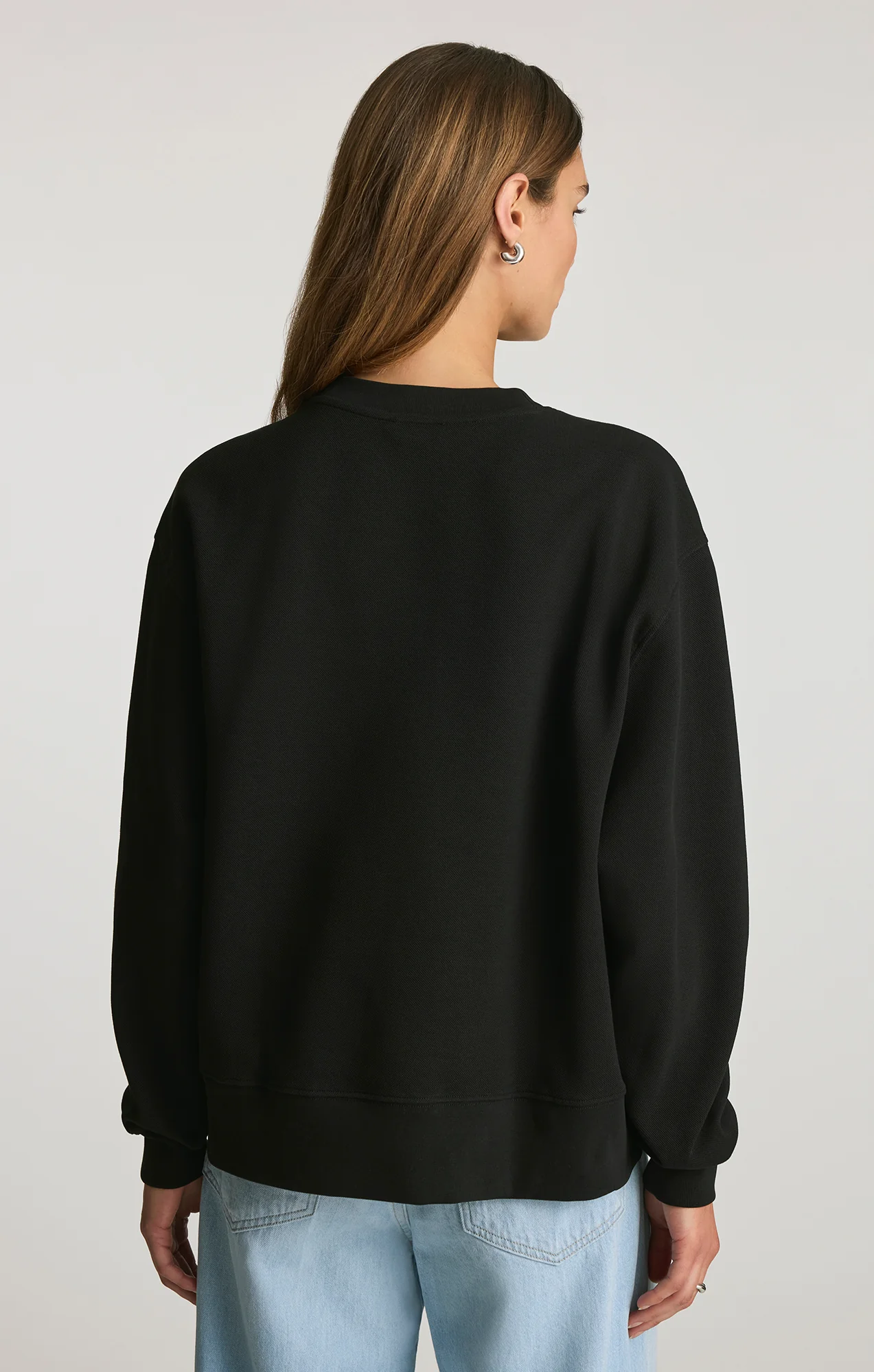 PIQUE CREW NECK SWEATSHIRT IN BLACK - Image 2