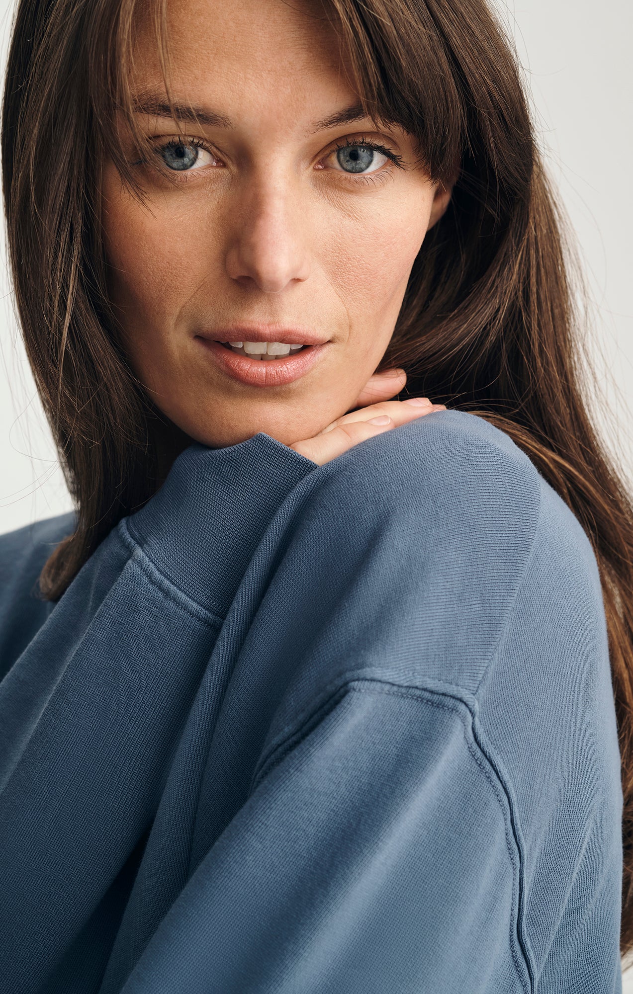 CREW NECK SWEATSHIRT IN BLUE INDIGO - Image 3