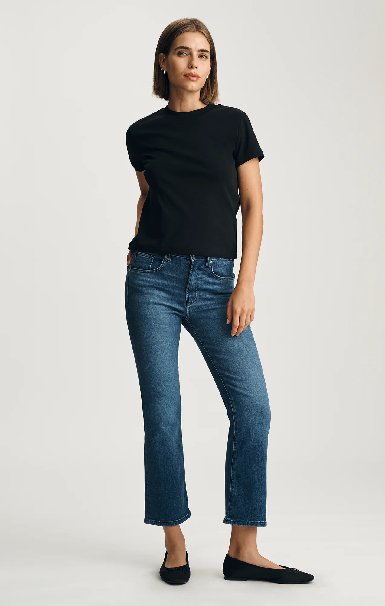 LAYLA RIBBED BABY T-SHIRT IN BLACK - Image 3