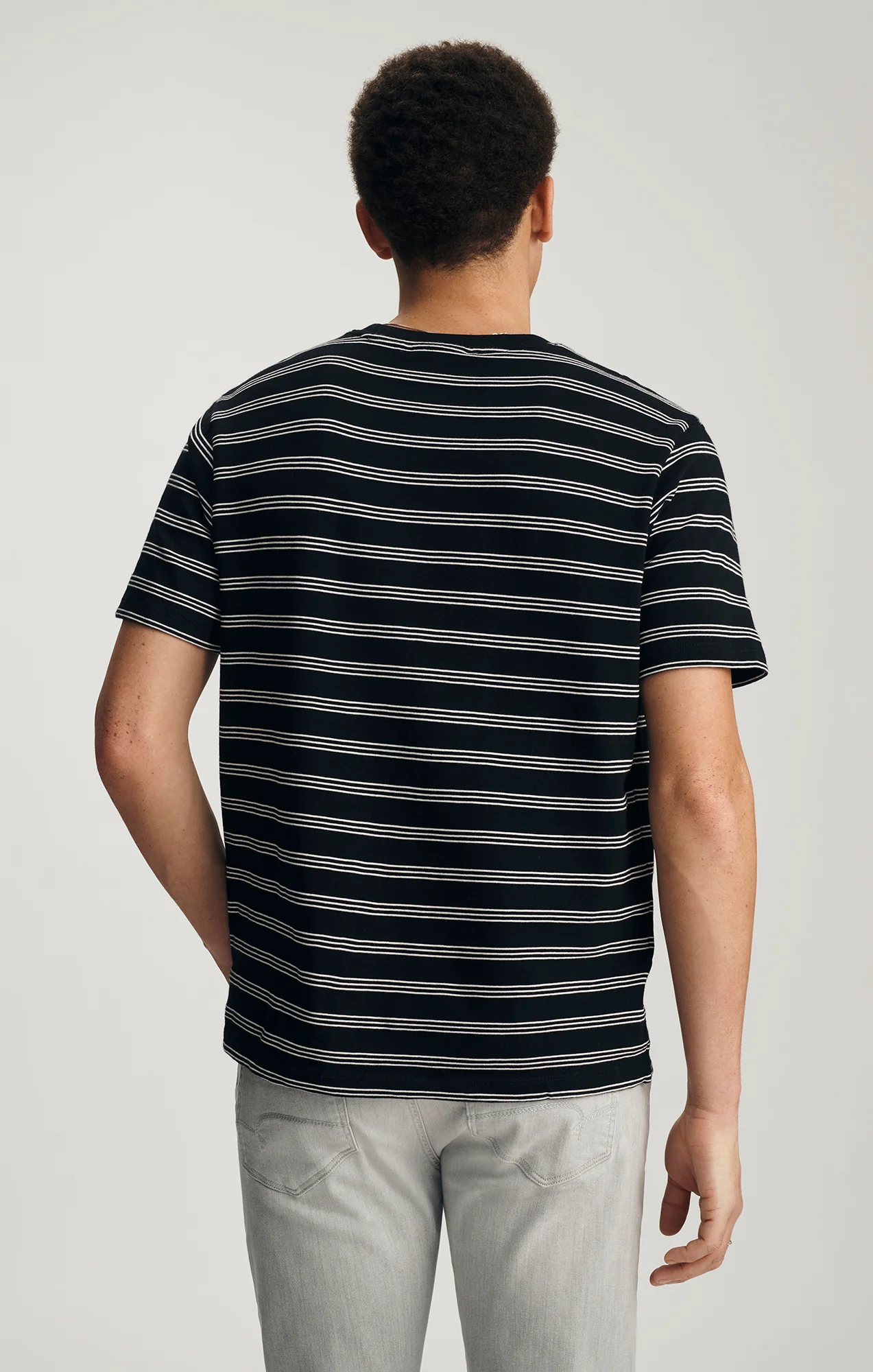 CREW NECK T-SHIRT IN BLACK - Image 2