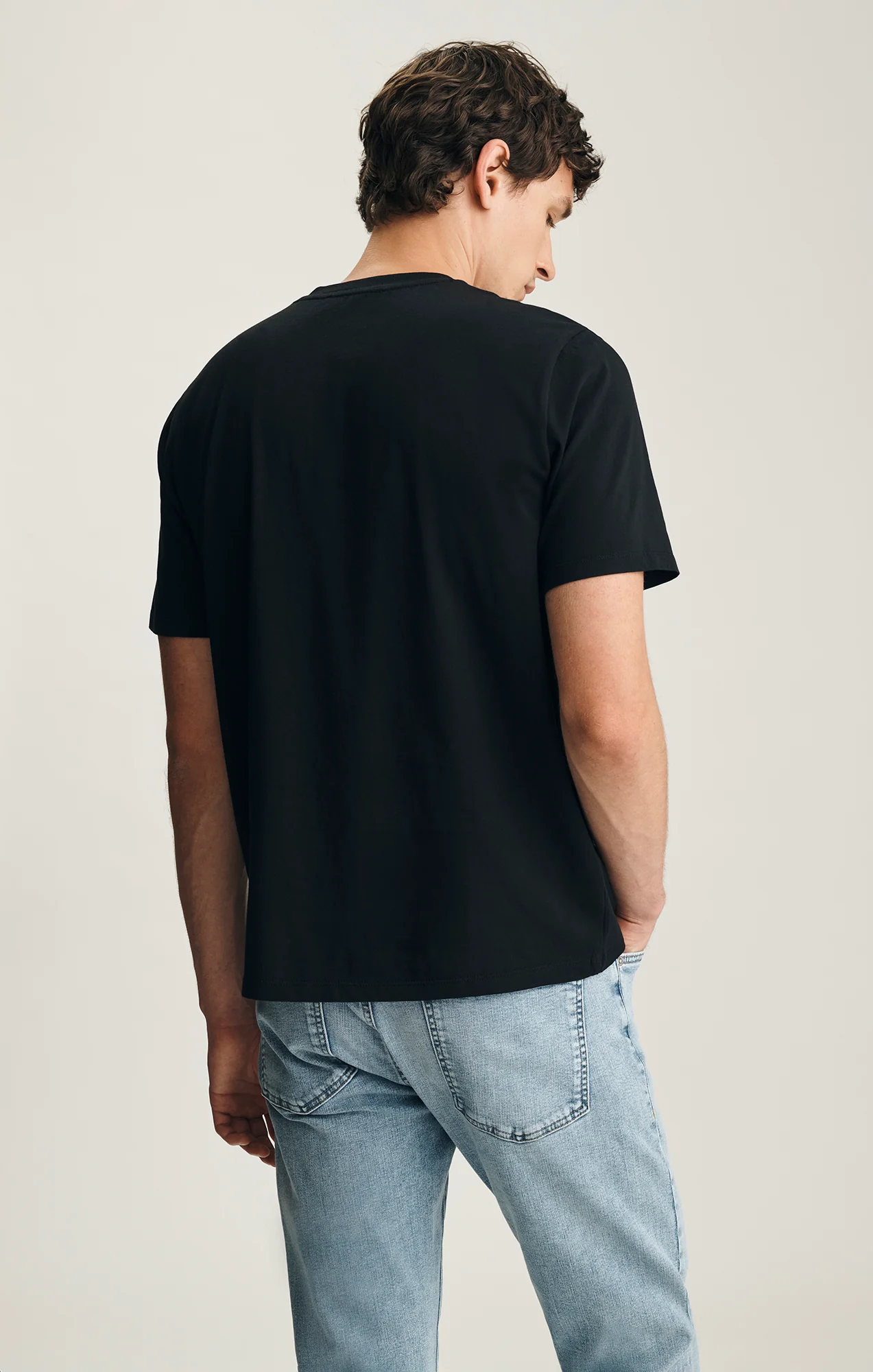 CREW NECK T-SHIRT IN BLACK - Image 2