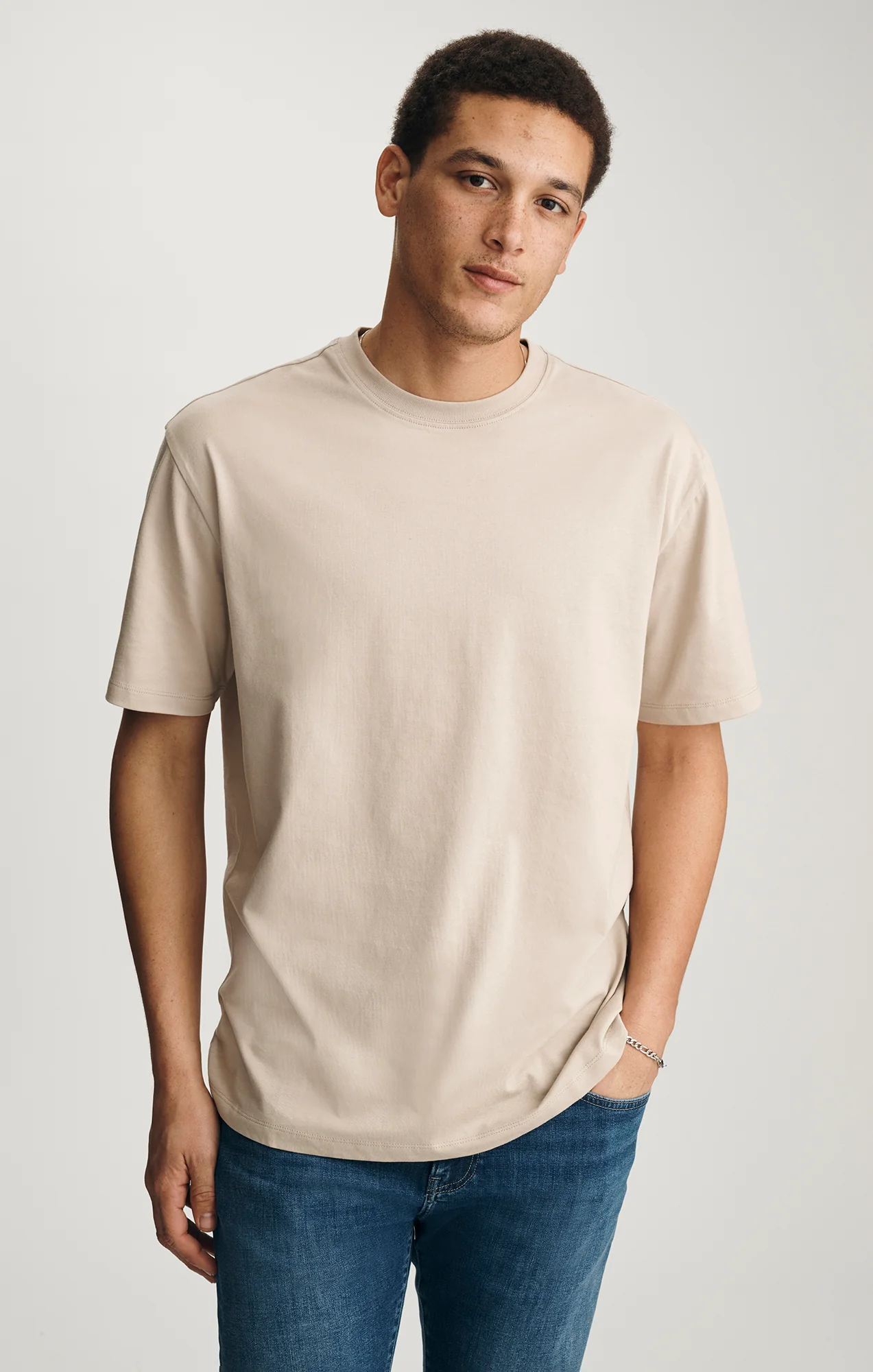 CREW NECK T-SHIRT IN FEATHER GRAY
