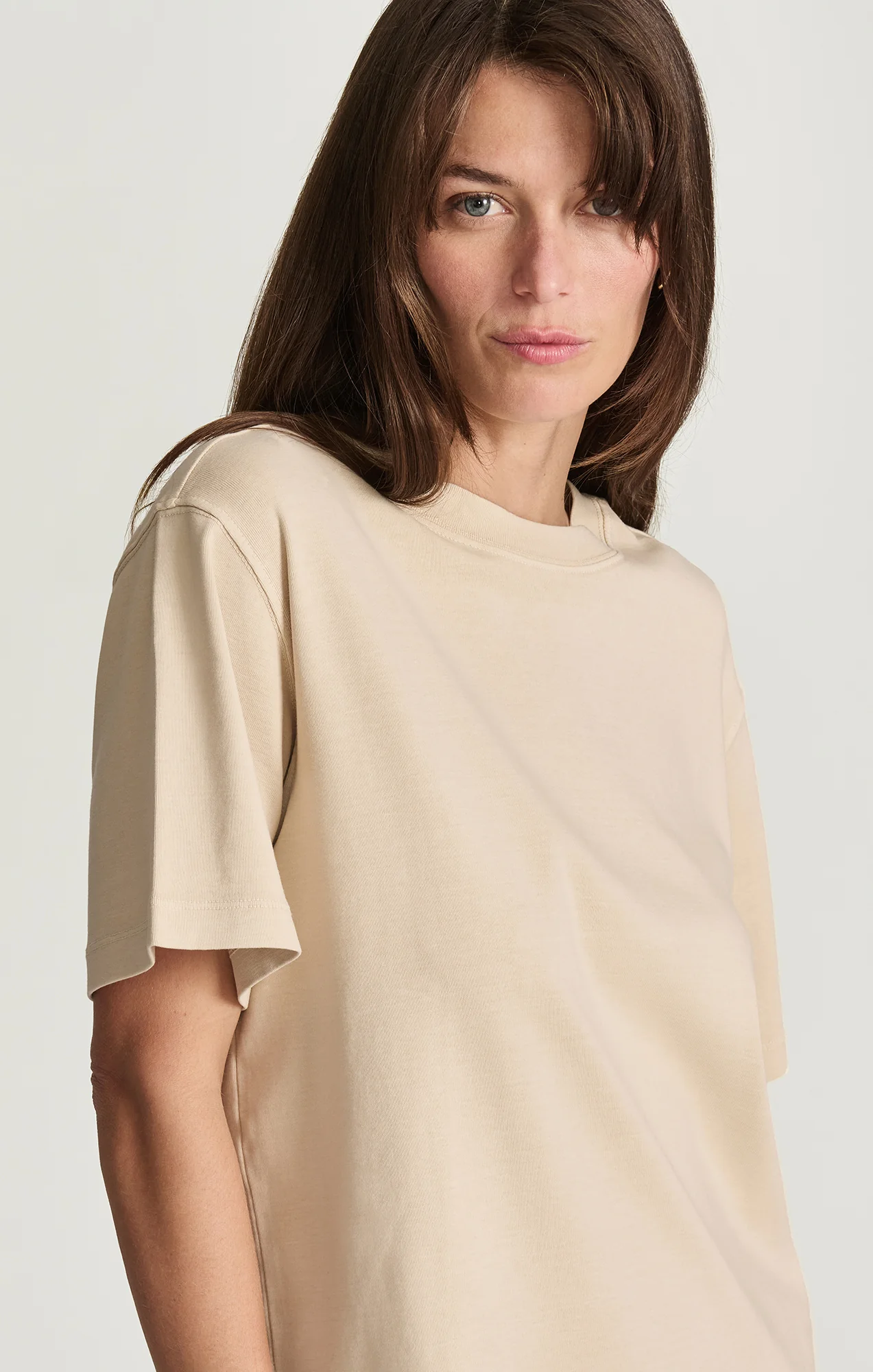 CREW NECK T-SHIRT IN SANDSHELL - Image 3