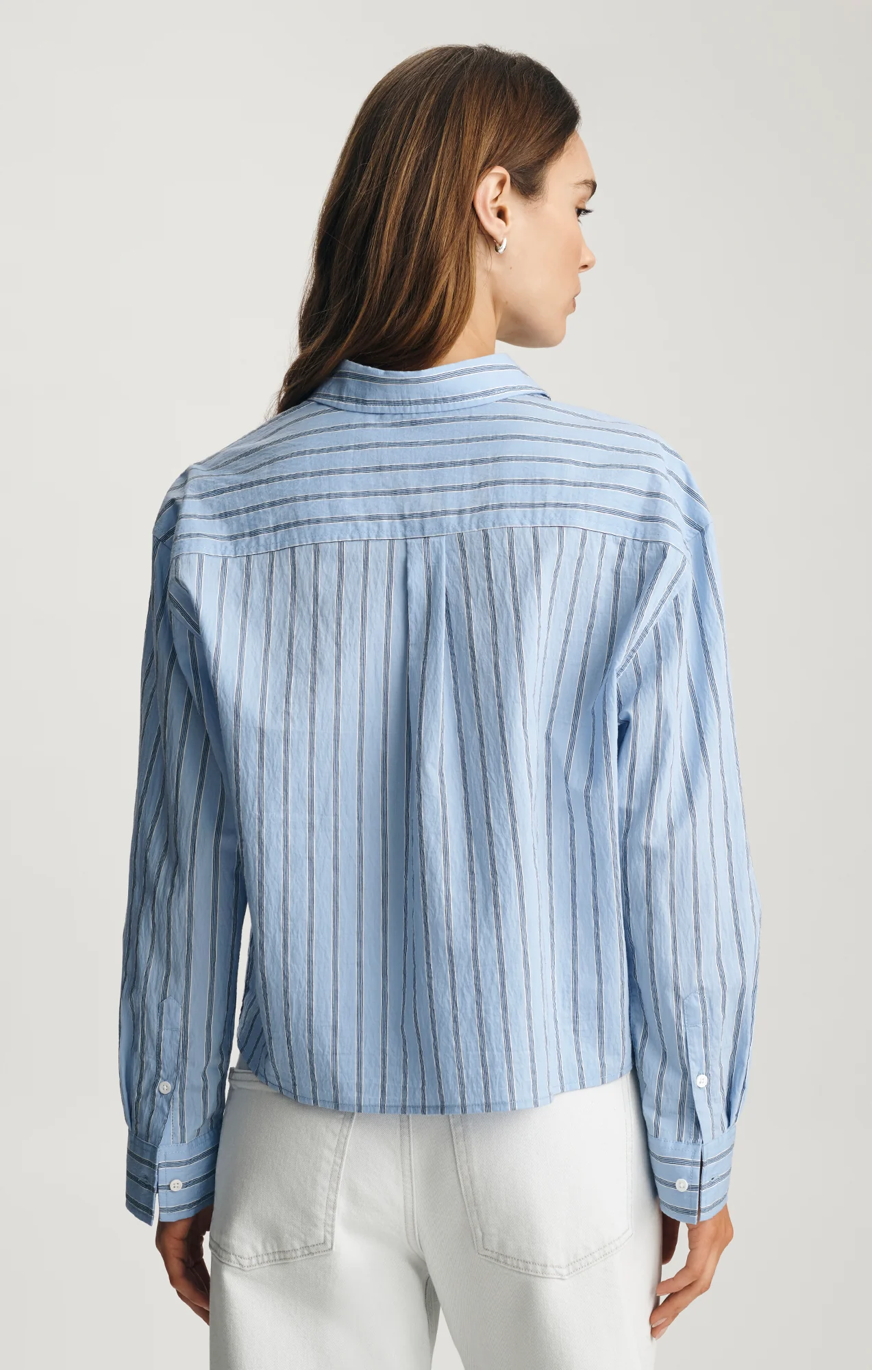 CROPPED ONE POCKET BUTTON-UP SHIRT IN BLUE STRIPED - Image 2