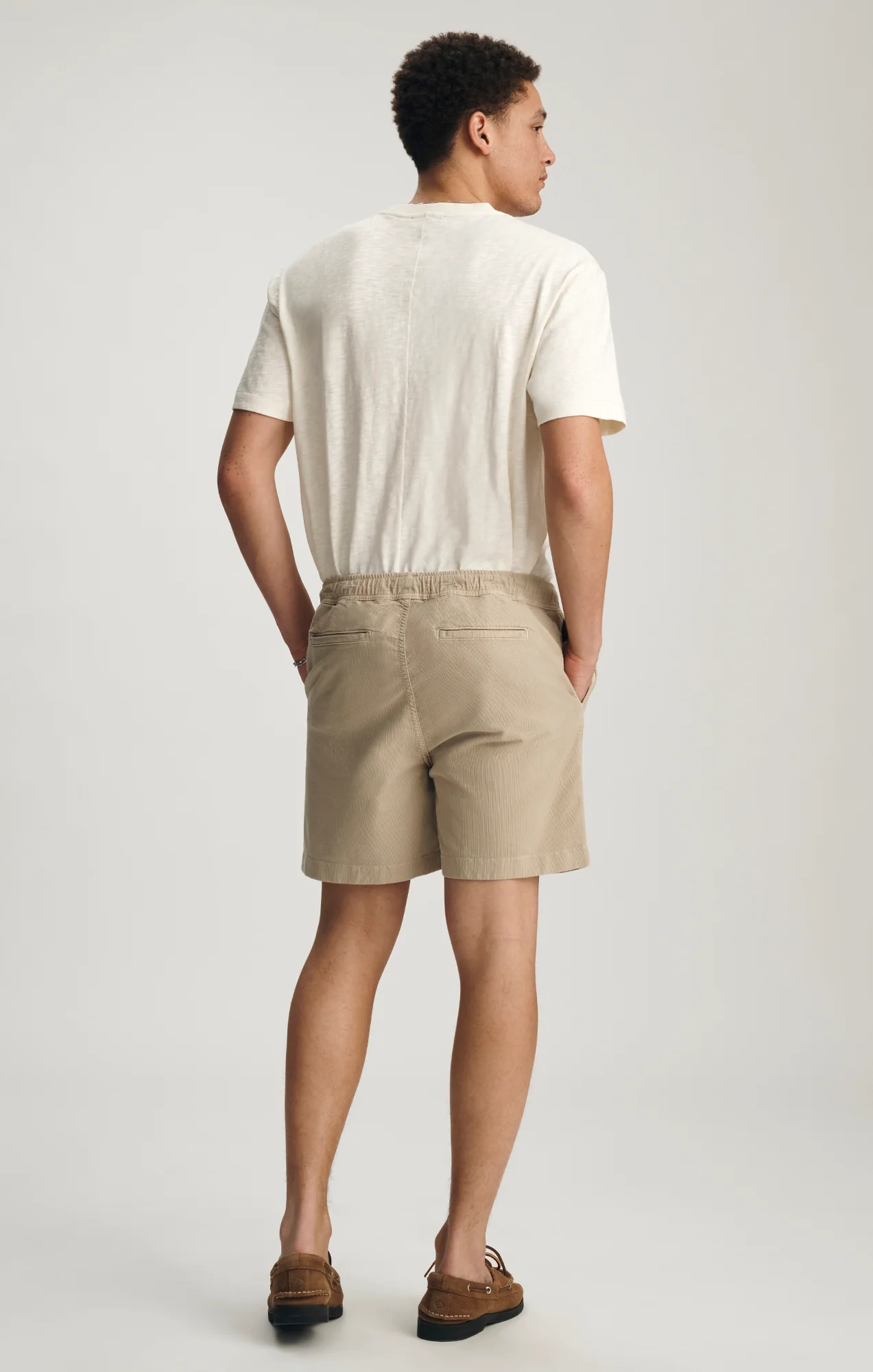 DRAWSTRING SHORTS IN FEATHER GRAY - Image 2