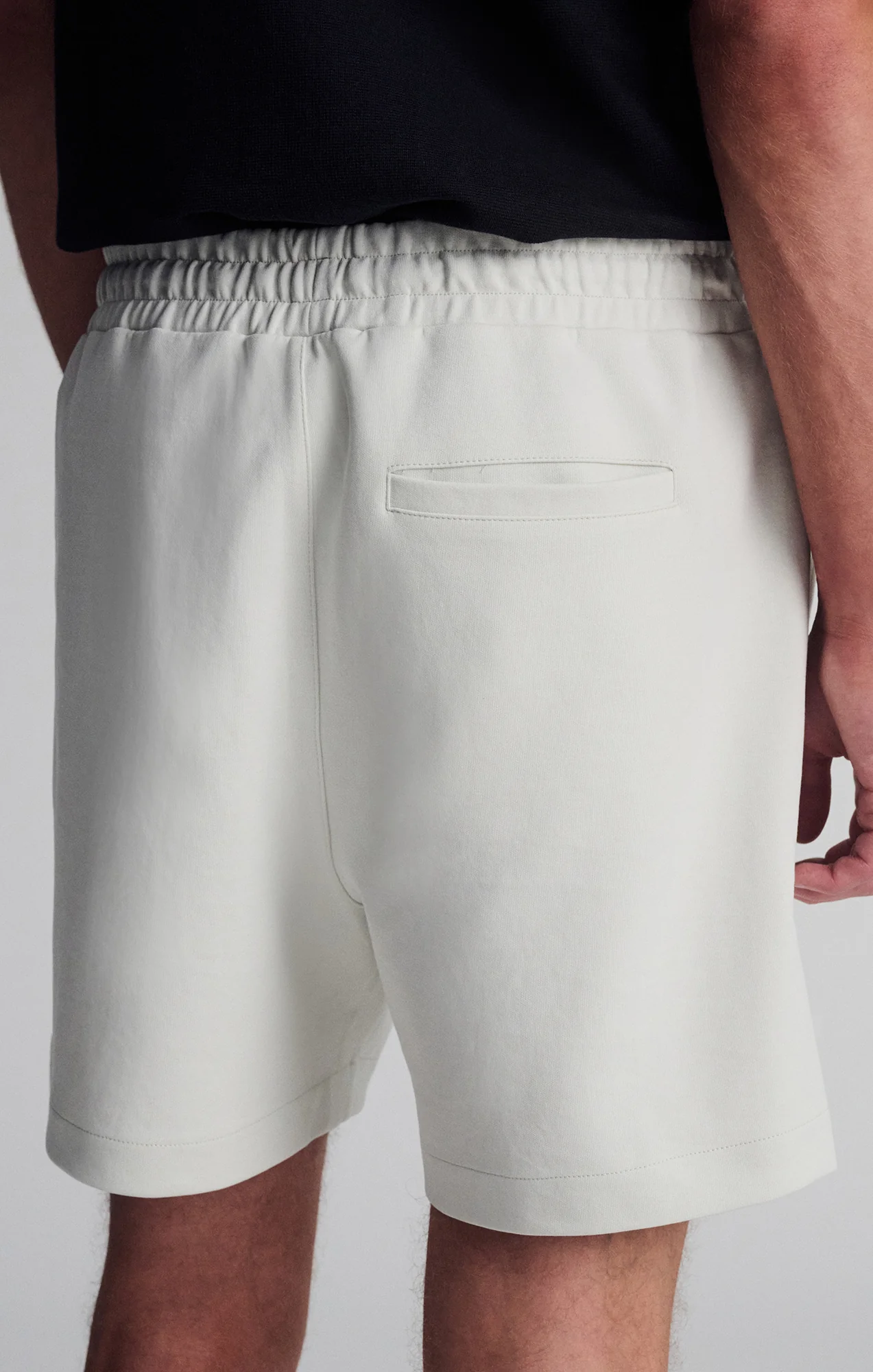 DRAWSTRING SHORTS IN FOGGY DEW - Image 6