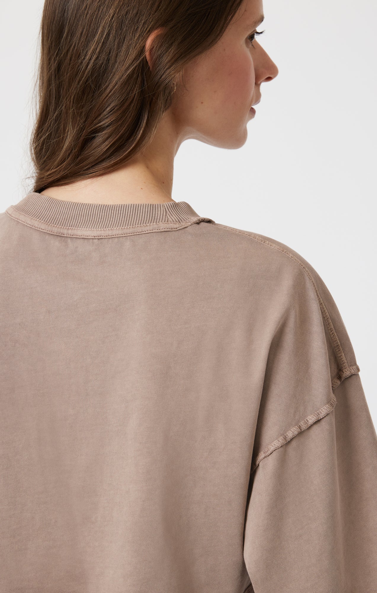 DROP SHOULDER CROPPED T-SHIRT IN MOON ROCK - Image 5