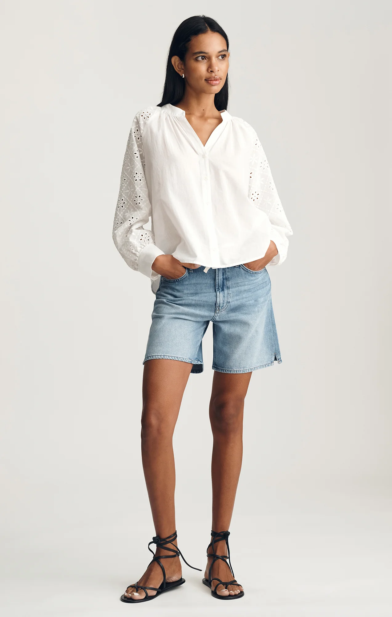 EMBROIDERED SLEEVE BUTTON-UP SHIRT IN WHITE - Image 4