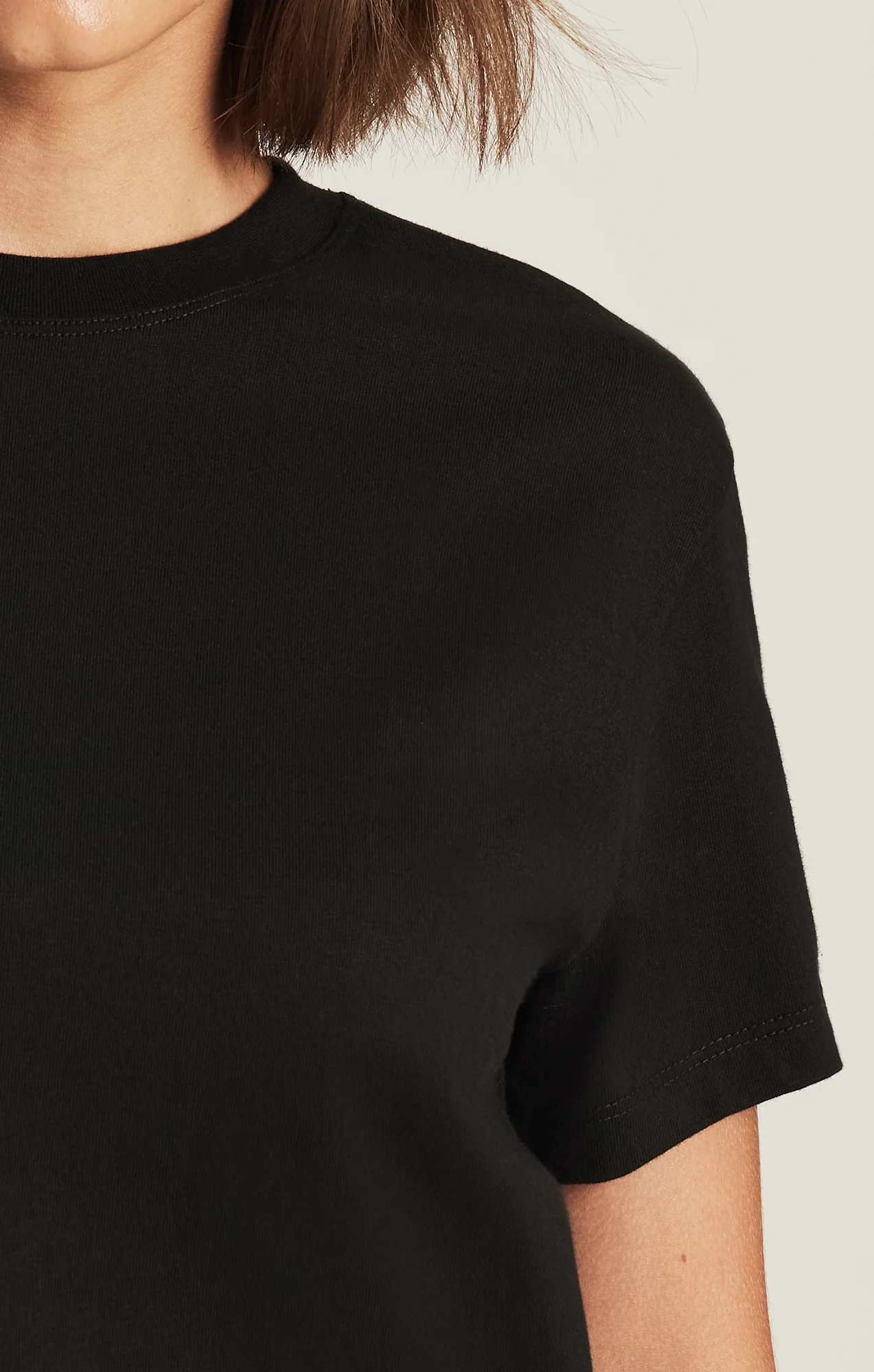 CREW NECK T-SHIRT IN BLACK - Image 4