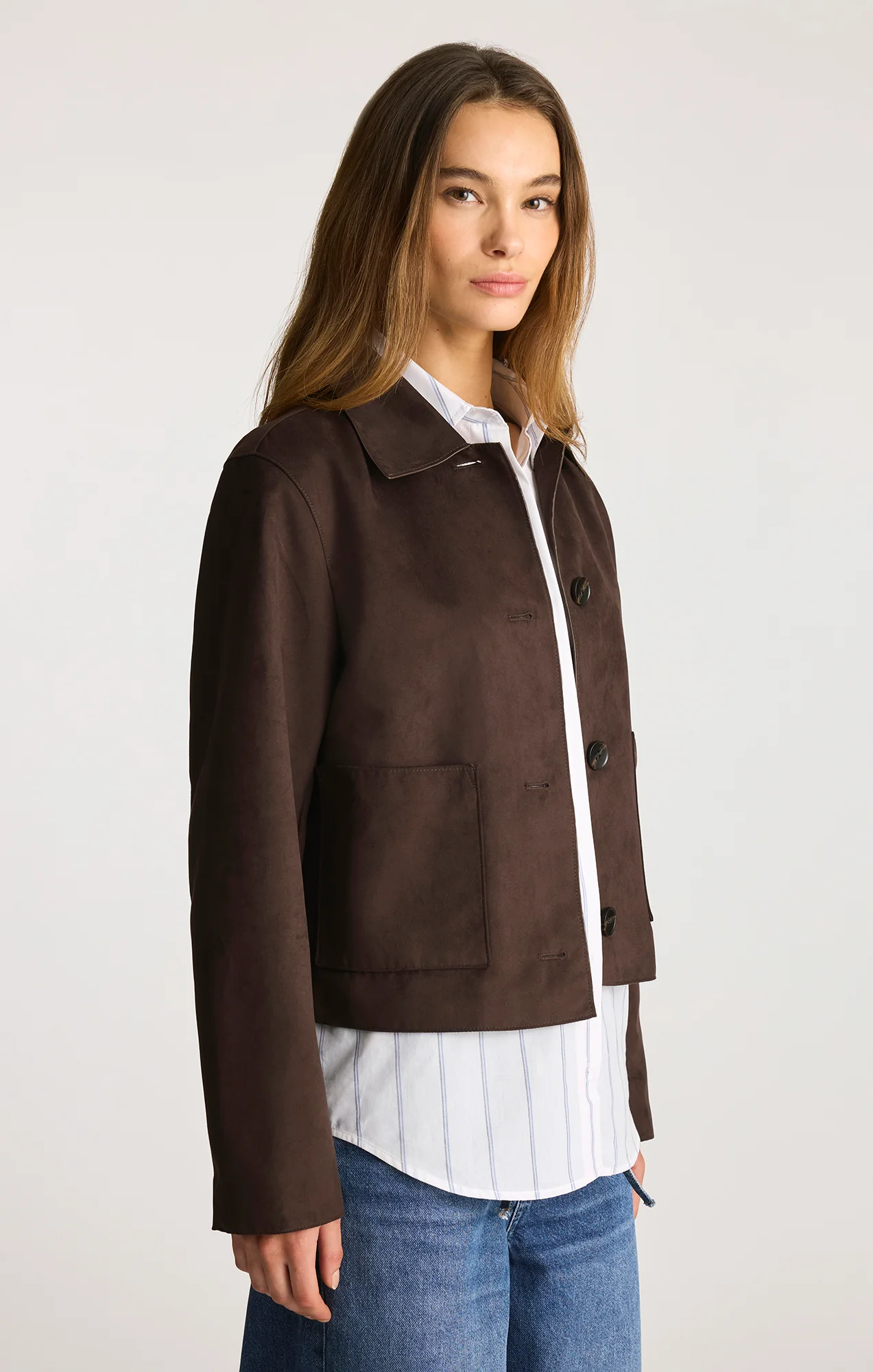 FAUX SUEDE CROPPED JACKET IN BLACK COFFEE - Image 2