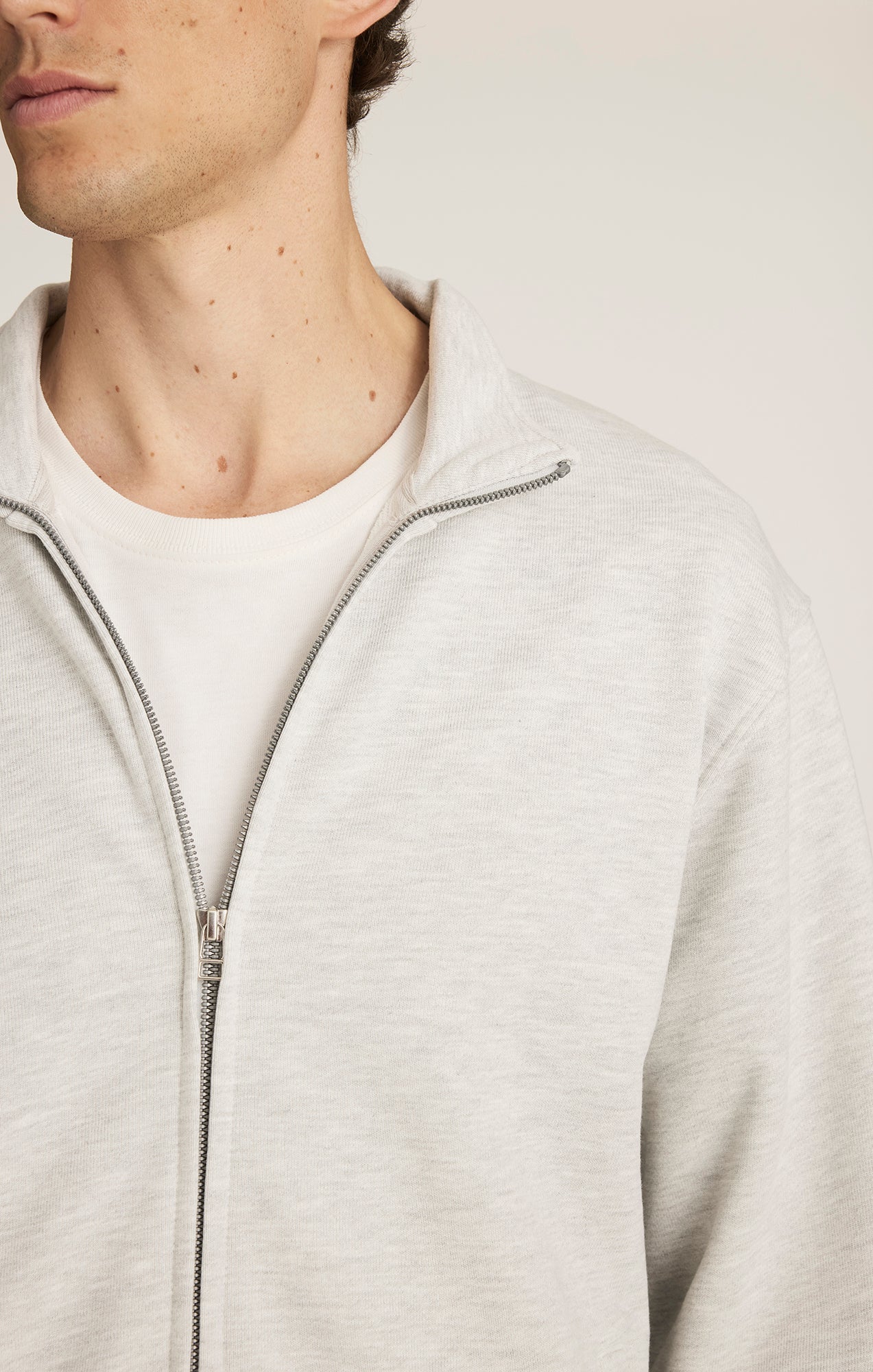 EDITION FULL ZIP SWEATSHIRT IN HEATHER GREY - Image 4