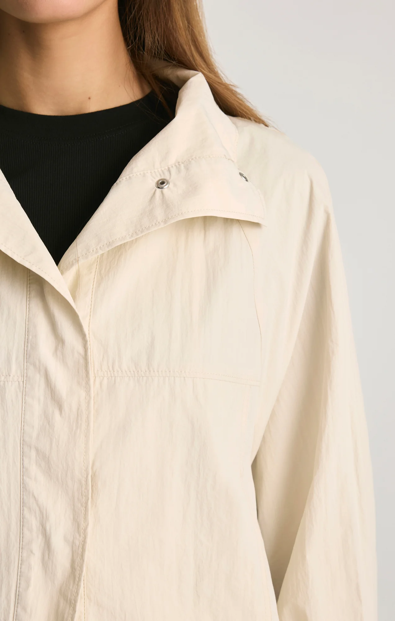 FUNNEL NECK UTILITY JACKET IN LIGHT GREY - Image 4