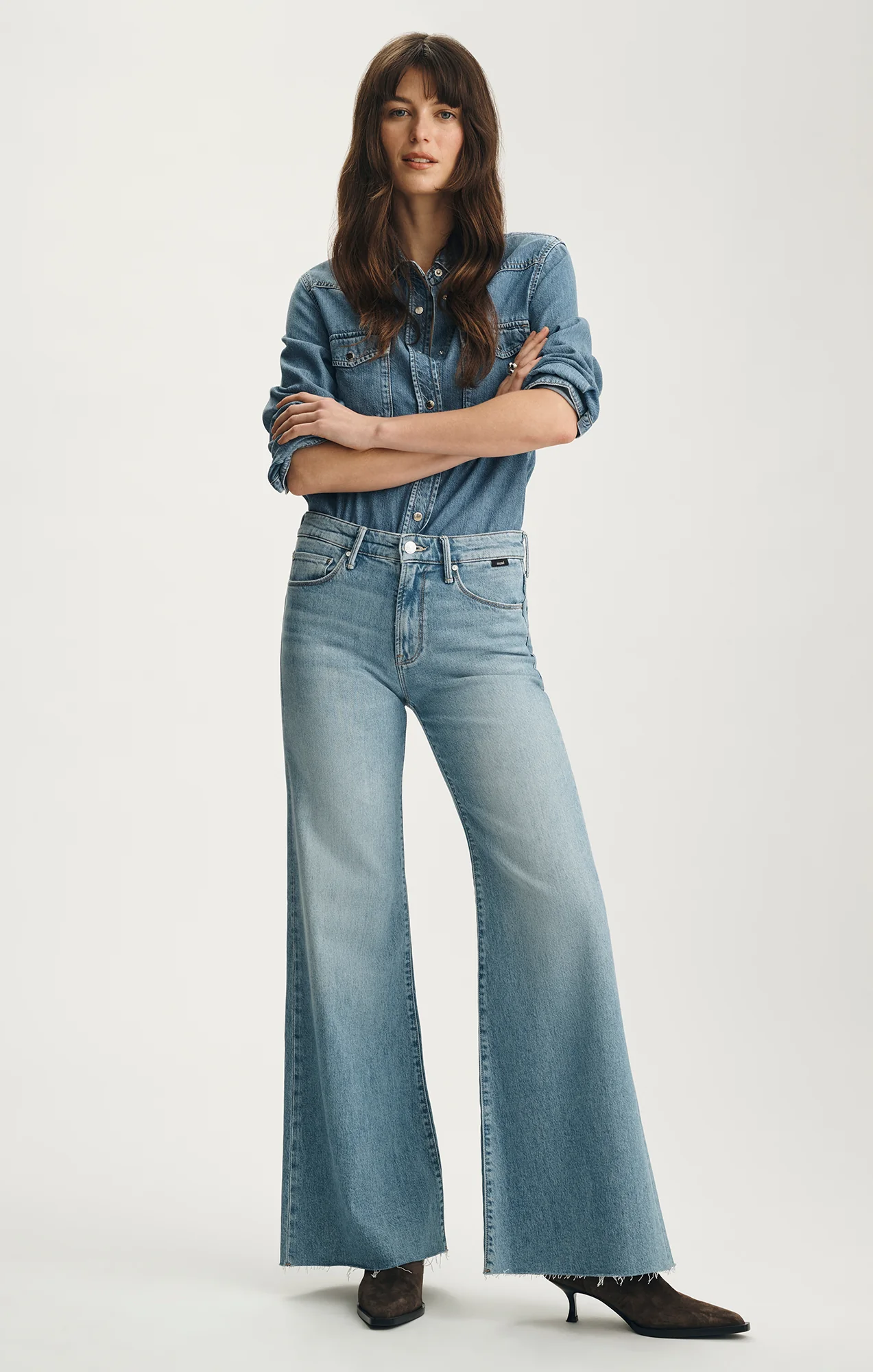 GRACE RELAXED FLARE IN BLEACHED CLASSIC BLUE