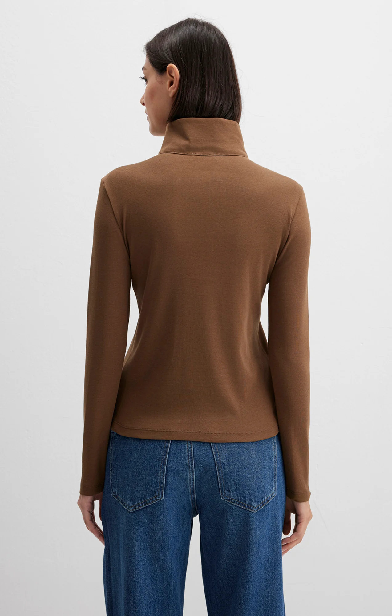 BUTTON-FRONT TURTLENECK SHIRT IN TEAK - Image 4