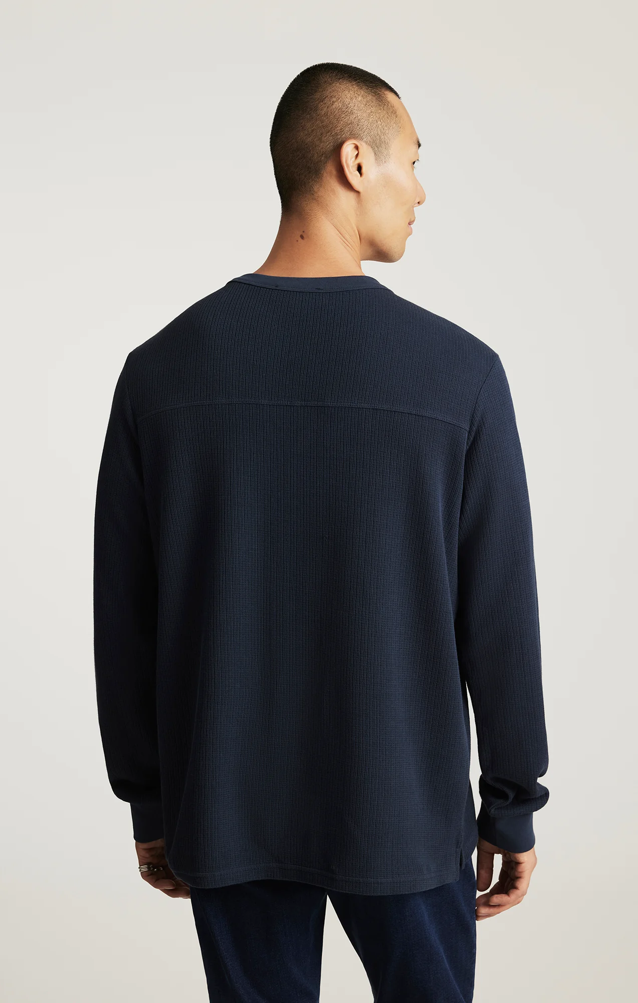 LONG SLEEVE HENLEY T-SHIRT IN TOTAL ECLIPSE - Image 3
