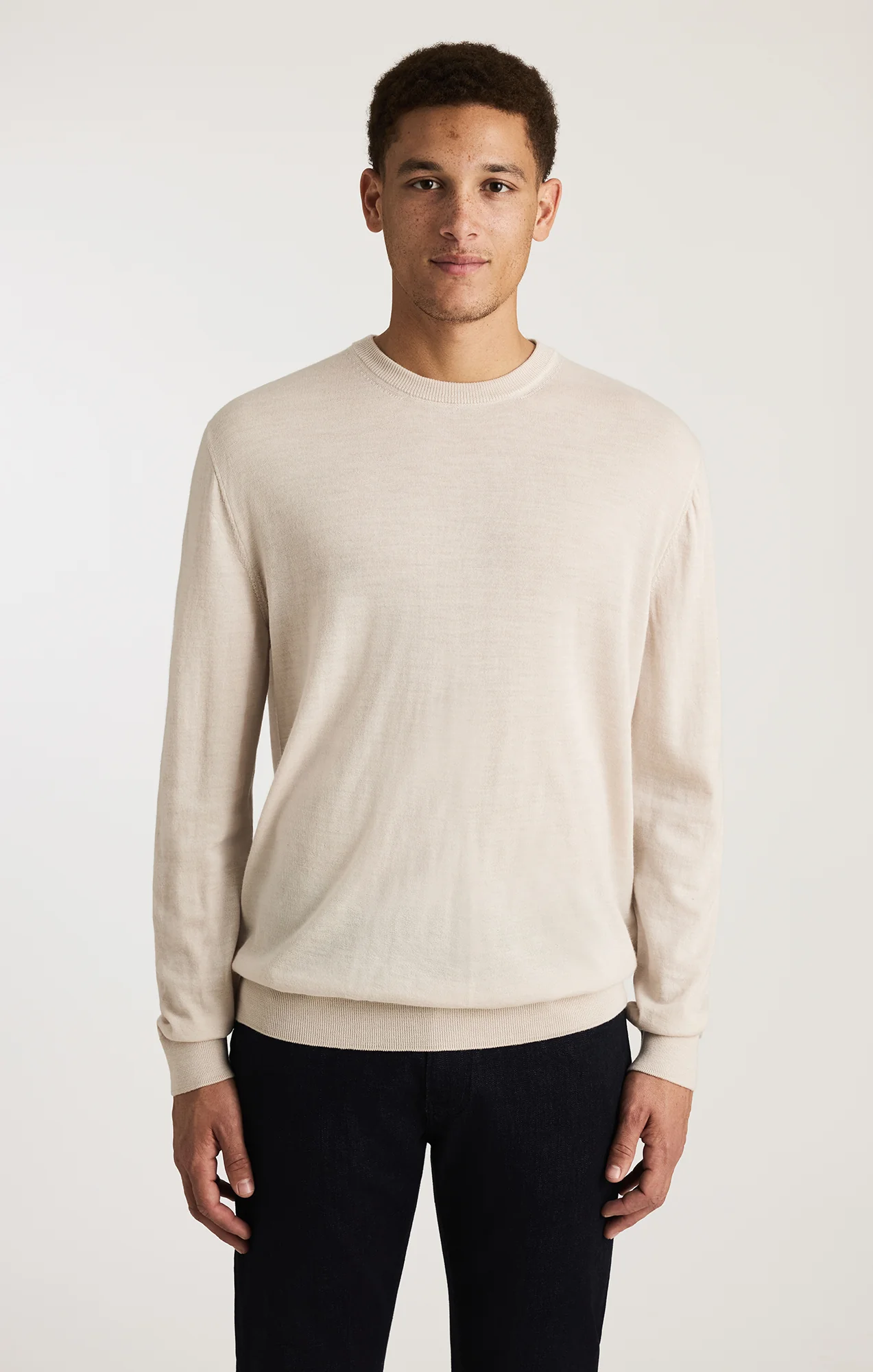 EDITION MERINO WOOL CREW NECK SWEATER IN BEIGE