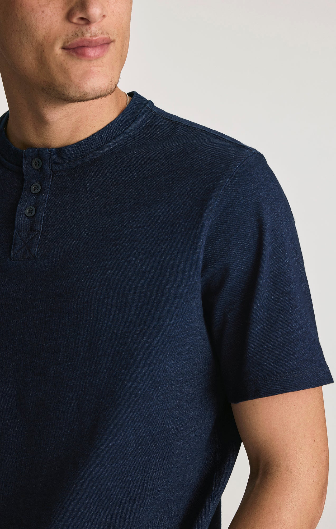 HENLEY T-SHIRT IN DARK INDIGO - Image 4