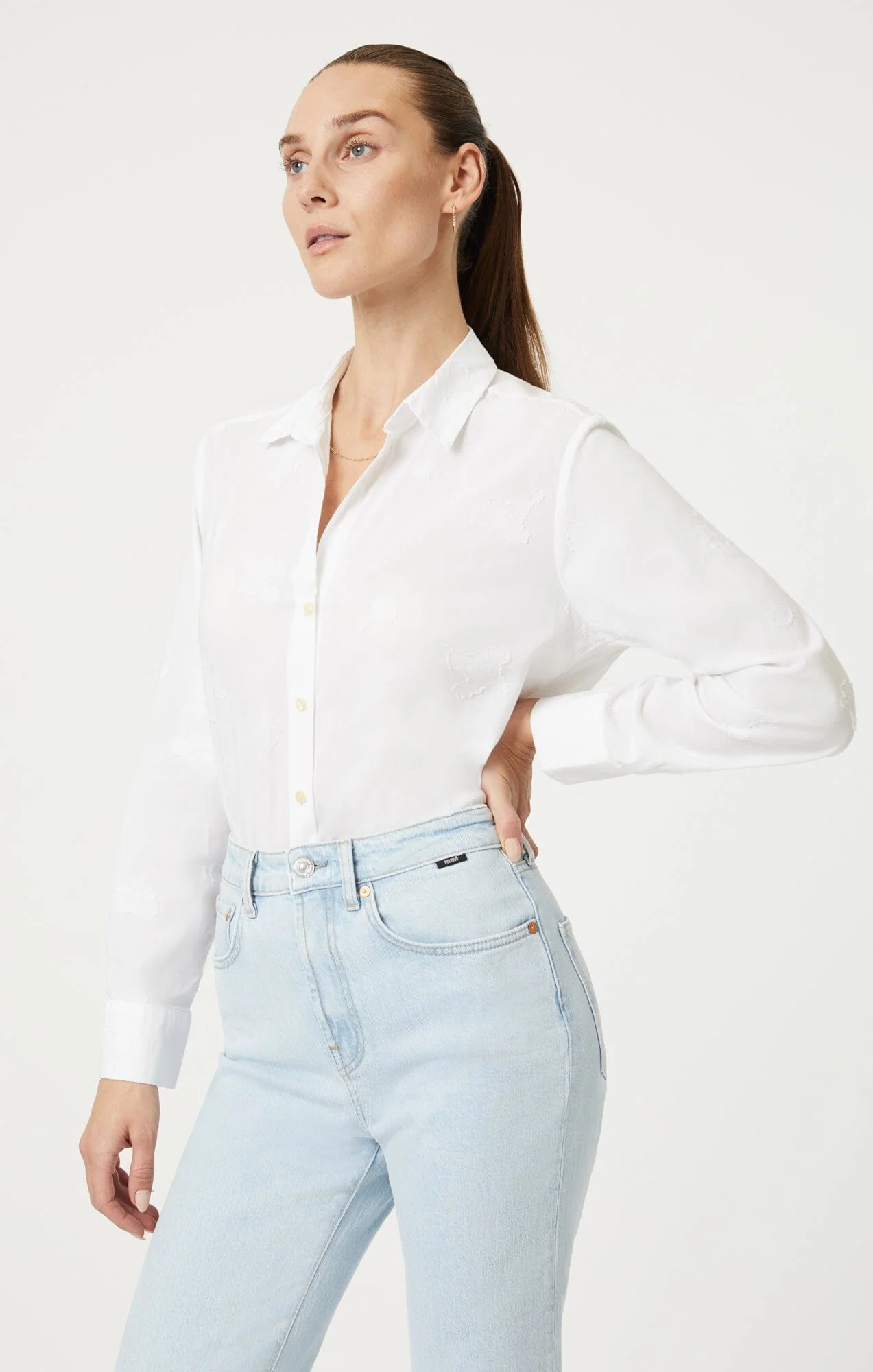 JACQUARD BUTTON-UP SHIRT IN ANTIQUE WHITE - Image 2