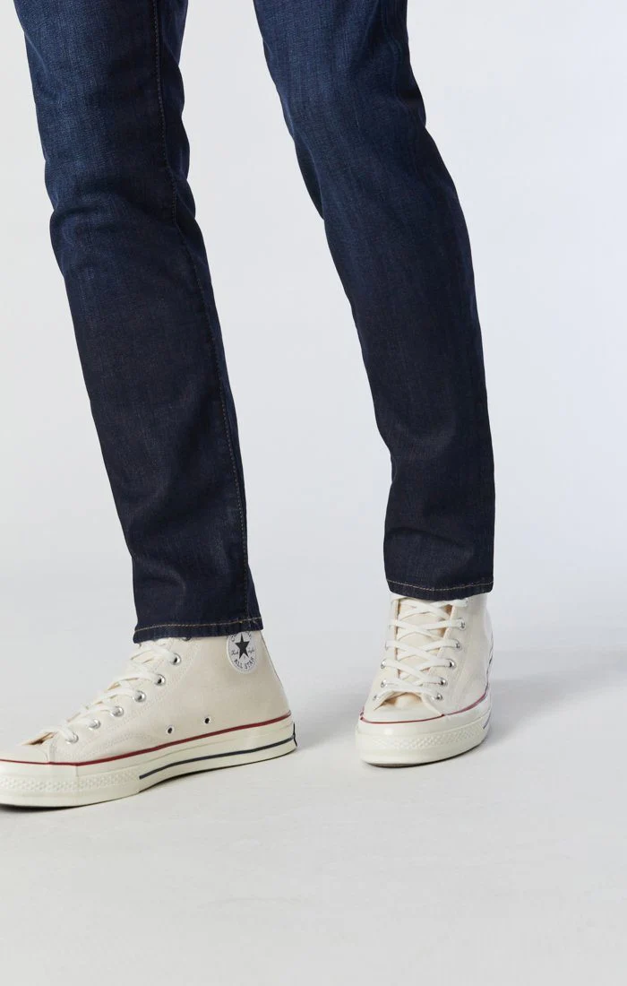 JAKE SLIM LEG IN RINSE BRUSHED WILLIAMSBURG - Image 6