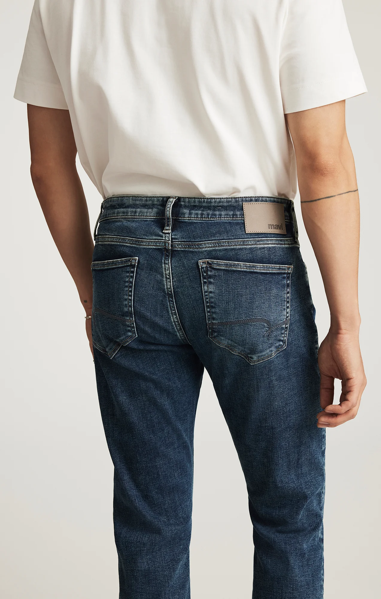 JAKE SLIM LEG IN USED BRUSHED FEATHER BLUE - Image 6
