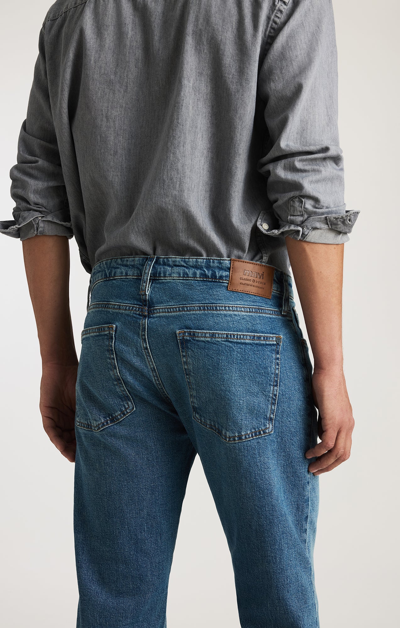 JOSH BOOTCUT IN DARK BRUSHED CLASSIC DENIM - Image 6