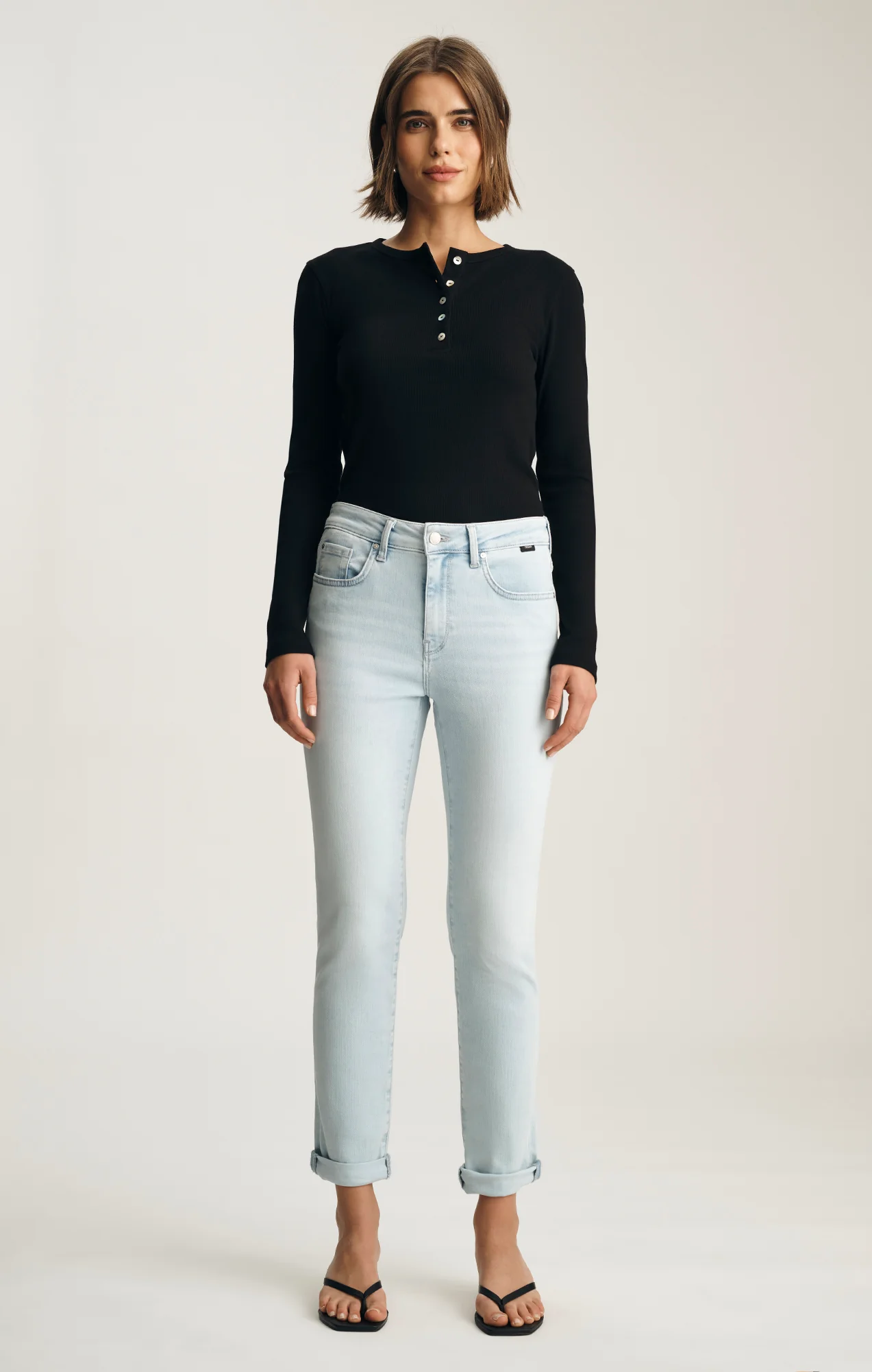 KATHLEEN SLIM BOYFRIEND IN BLEACHED FEATHER BLUE - Image 4