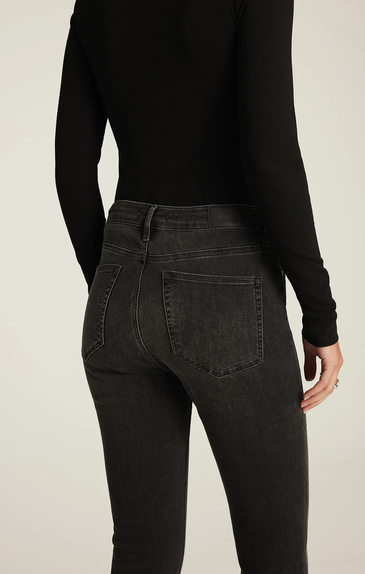 KATHLEEN SLIM BOYFRIEND IN SMOKE BRUSHED FEATHER BLUE - Image 6