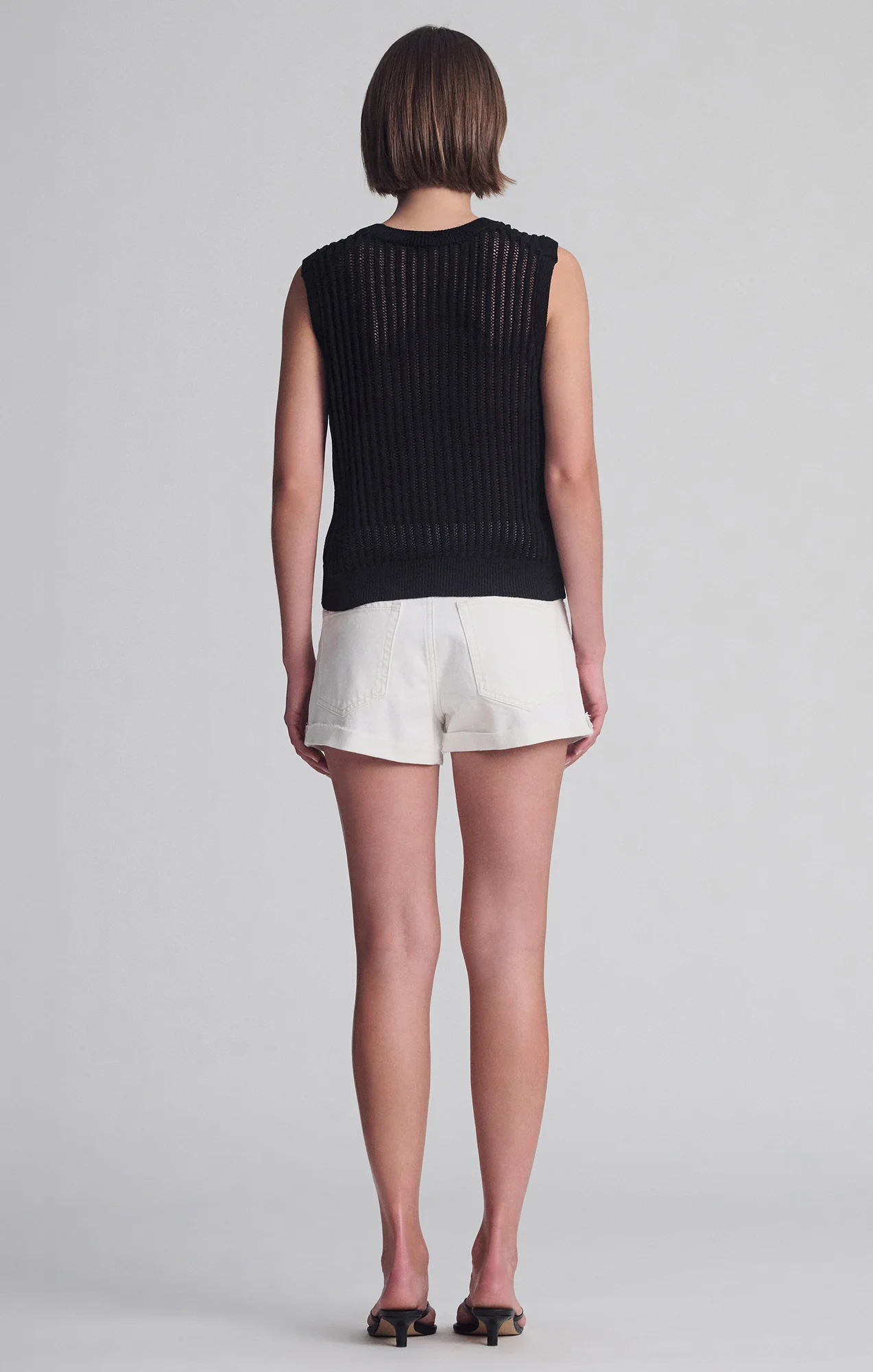 SLEEVELESS KNIT TOP IN BLACK - Image 4
