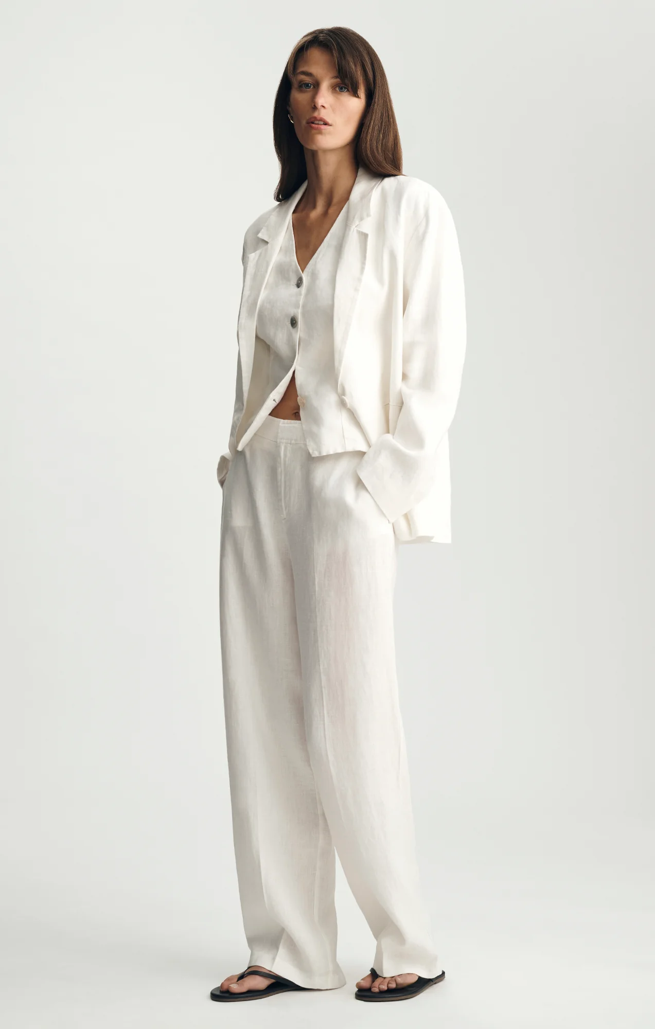 LINEN BLAZER IN ANTIQUE WHITE - Image 2