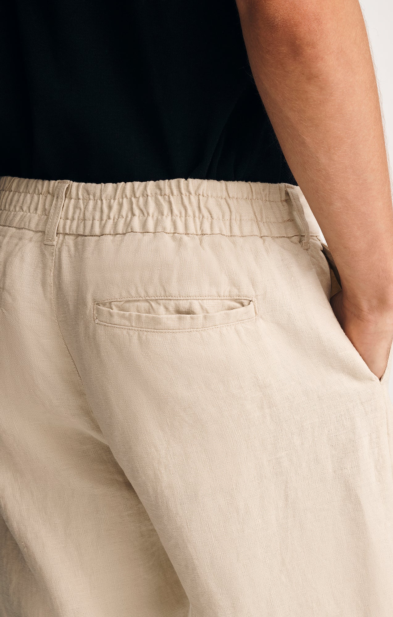LINEN DRAWSTRING STRAIGHT LEG PANTS IN MOONSTRUCK - Image 6