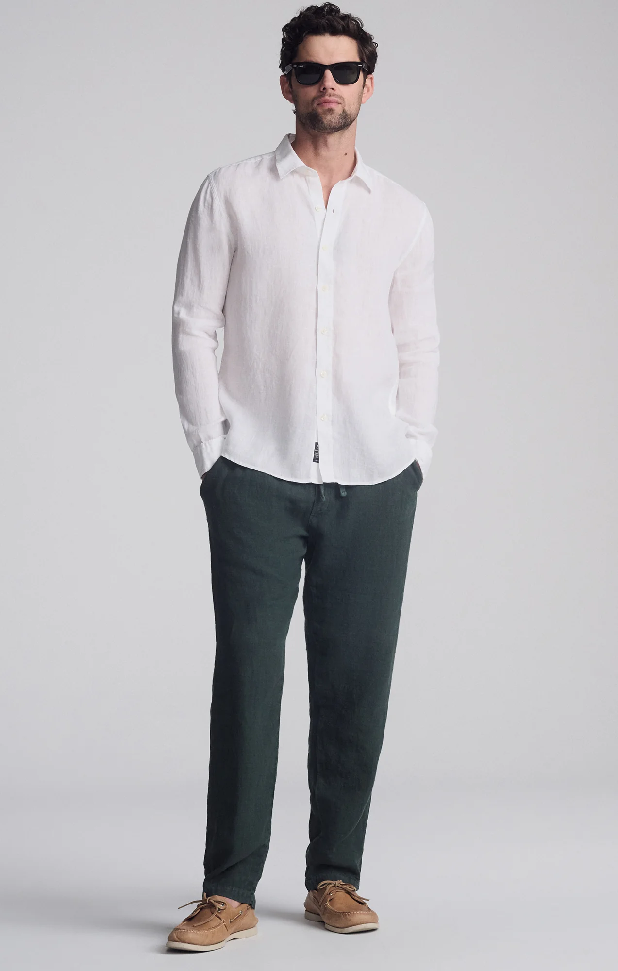 LINEN LONG SLEEVE BUTTON-UP SHIRT IN WHITE - Image 3