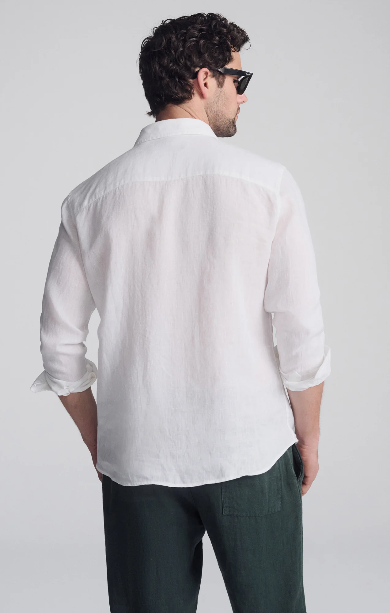 LINEN LONG SLEEVE BUTTON-UP SHIRT IN WHITE - Image 7